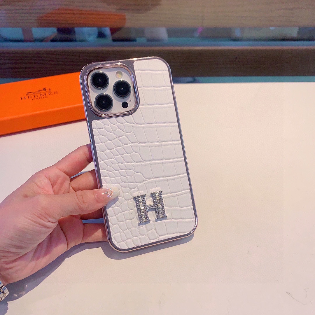 新色登場☆ 2024 エルメス 新作 iPhone ケース 全機種 販売 スーパーコピー