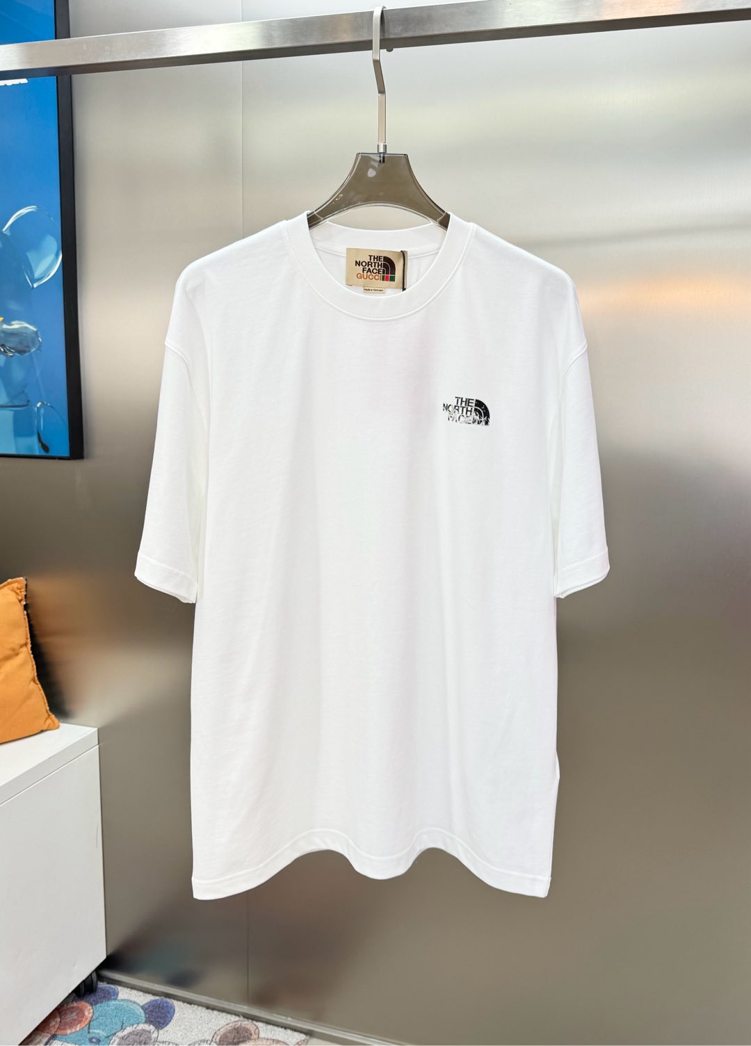 注目度抜群！2025 グッチ×ザノースフェイス 新作 半袖Tシャツ コピー