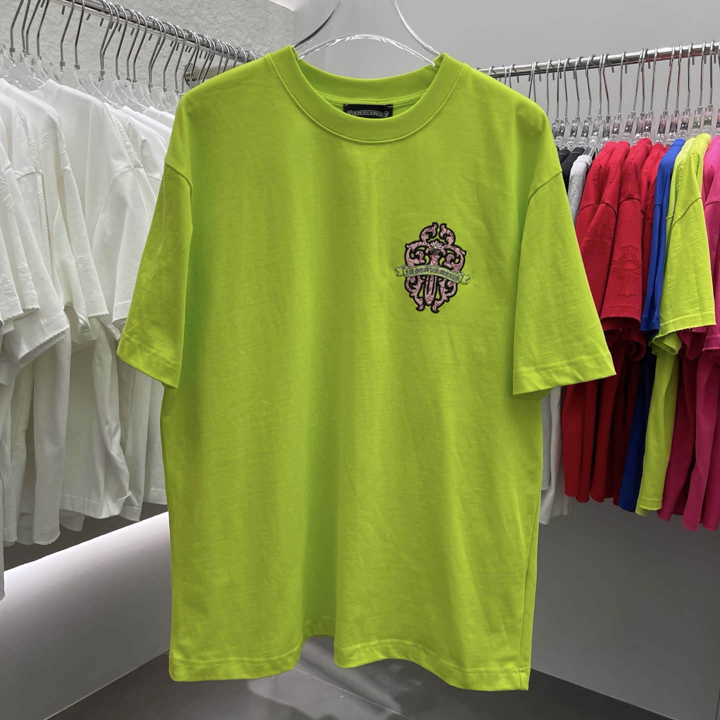 注目アイテム♡ 2025 クロムハーツ 新作 半袖Tシャツ 偽物