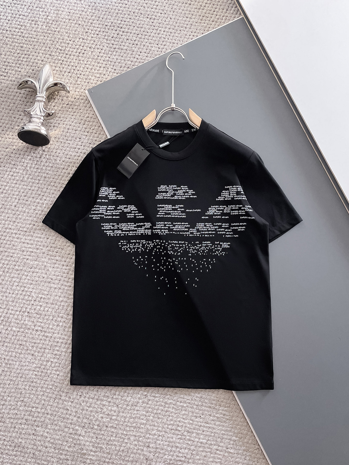 新色登場☆ 2025 ジョルジオアルマーニ 新作 半袖Tシャツ スーパーコピー 2色
