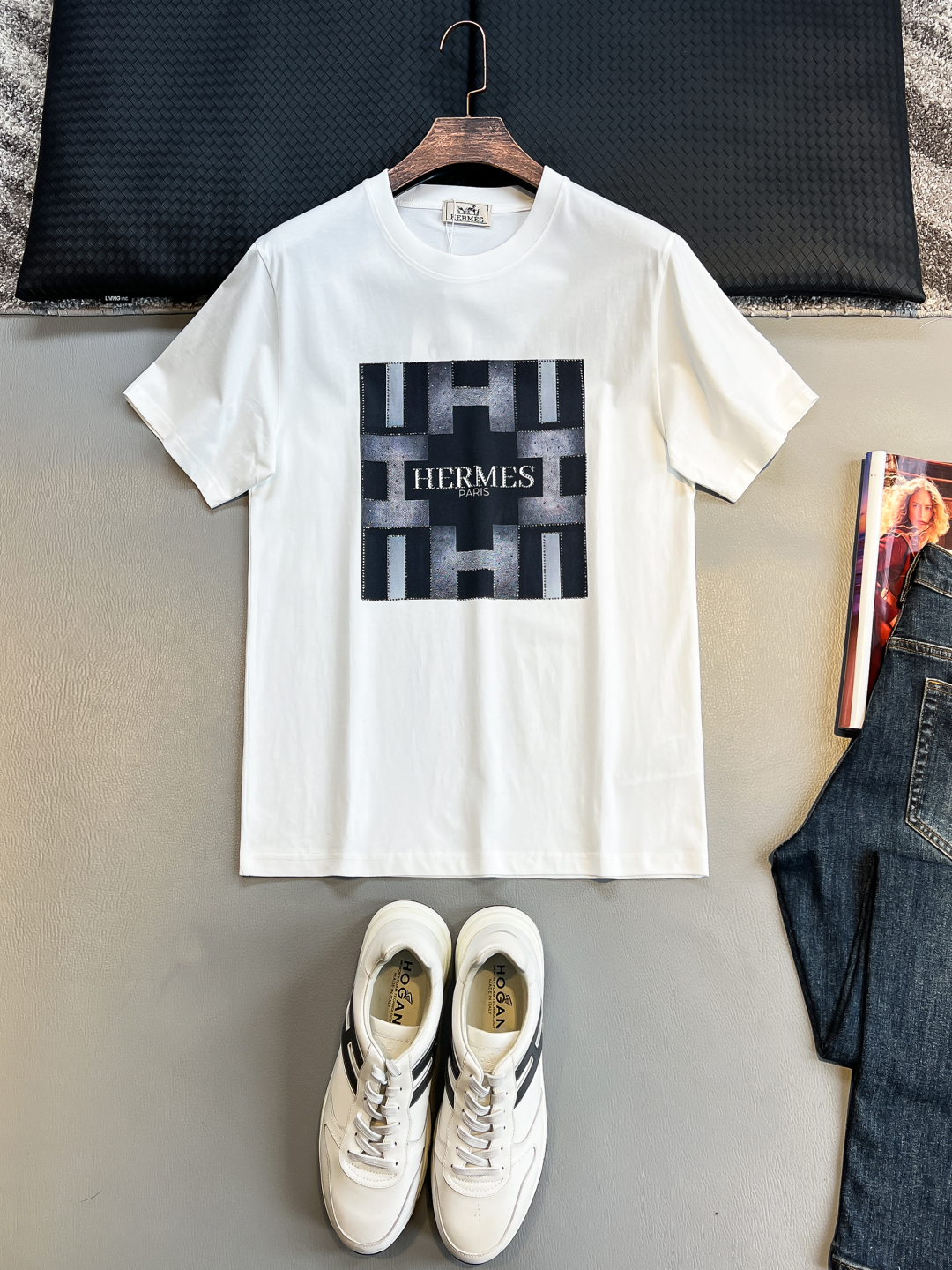 完売必至 ★ 2025 エルメス 新作 半袖Tシャツ 偽物