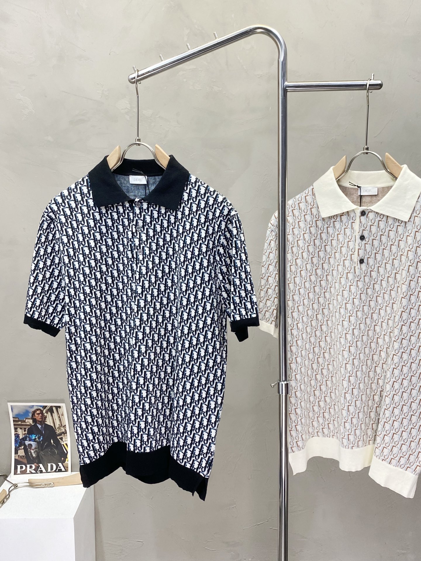 使い勝手良 2025 ディオール 新作 半袖Tシャツ スーパーコピー 2色