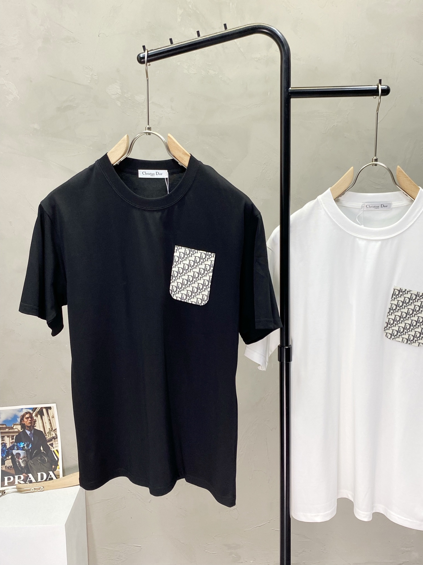 ★日本!!人気！2025 ディオール 新作 半袖Tシャツ 偽物 2色
