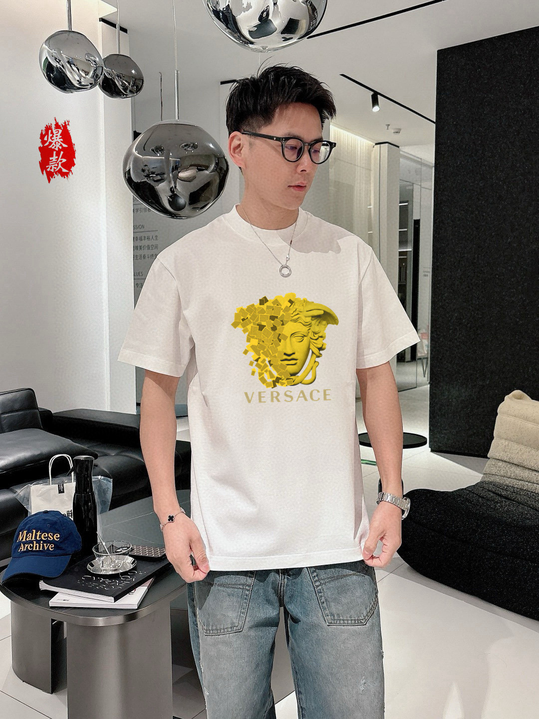 人気爆発☆ 2025 ヴェルサーチェ 新作 半袖Tシャツ 偽物 2色