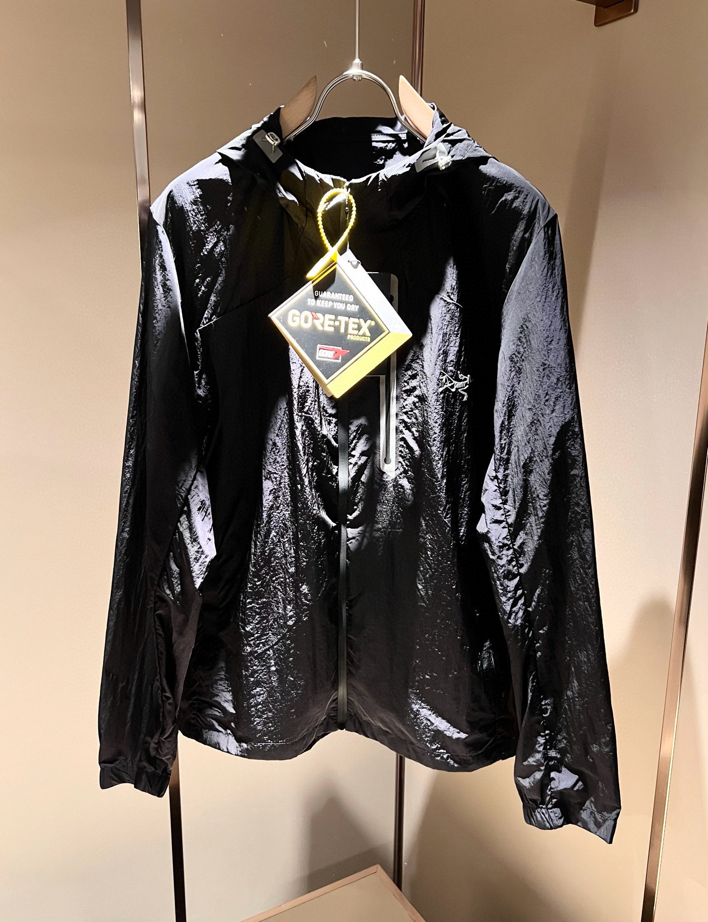 入手困難！2025 アークテリクス 新作 日焼け止め服 偽物