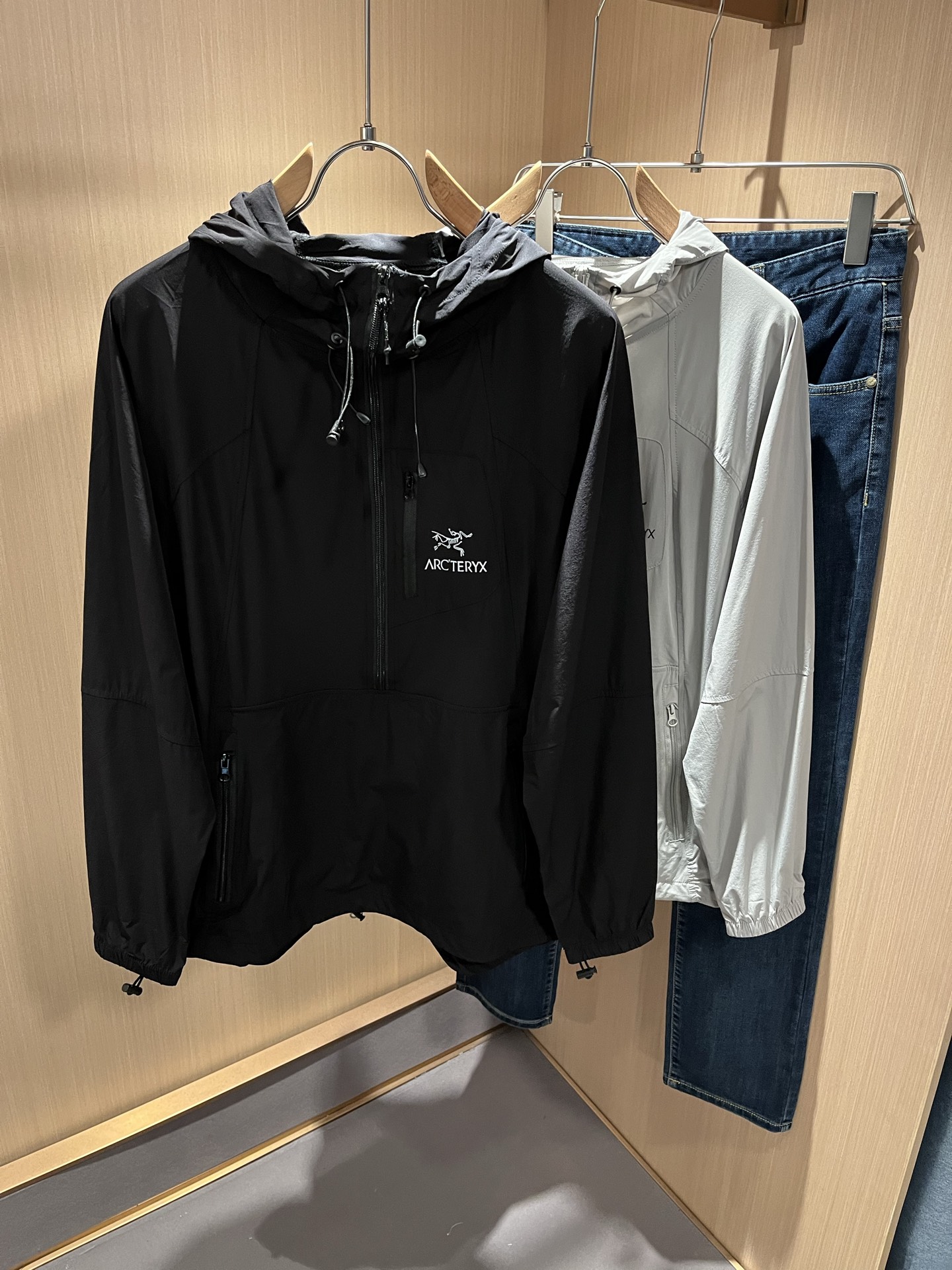 注目アイテム♡ 2025 アークテリクス 新作 日焼け止め服 スーパーコピー