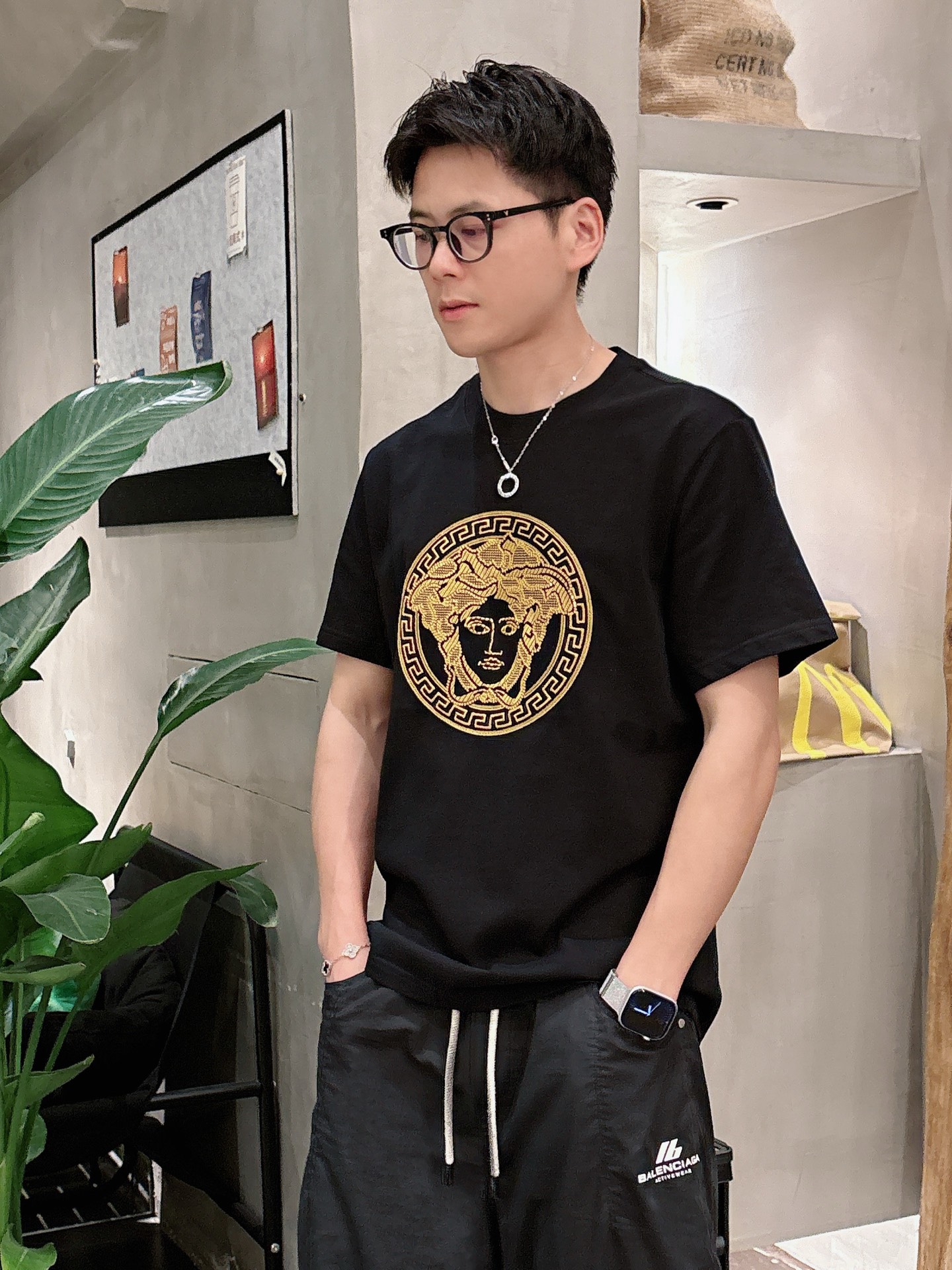 希少♪限定 2025 ヴェルサーチェ 新作 半袖Tシャツ 偽物