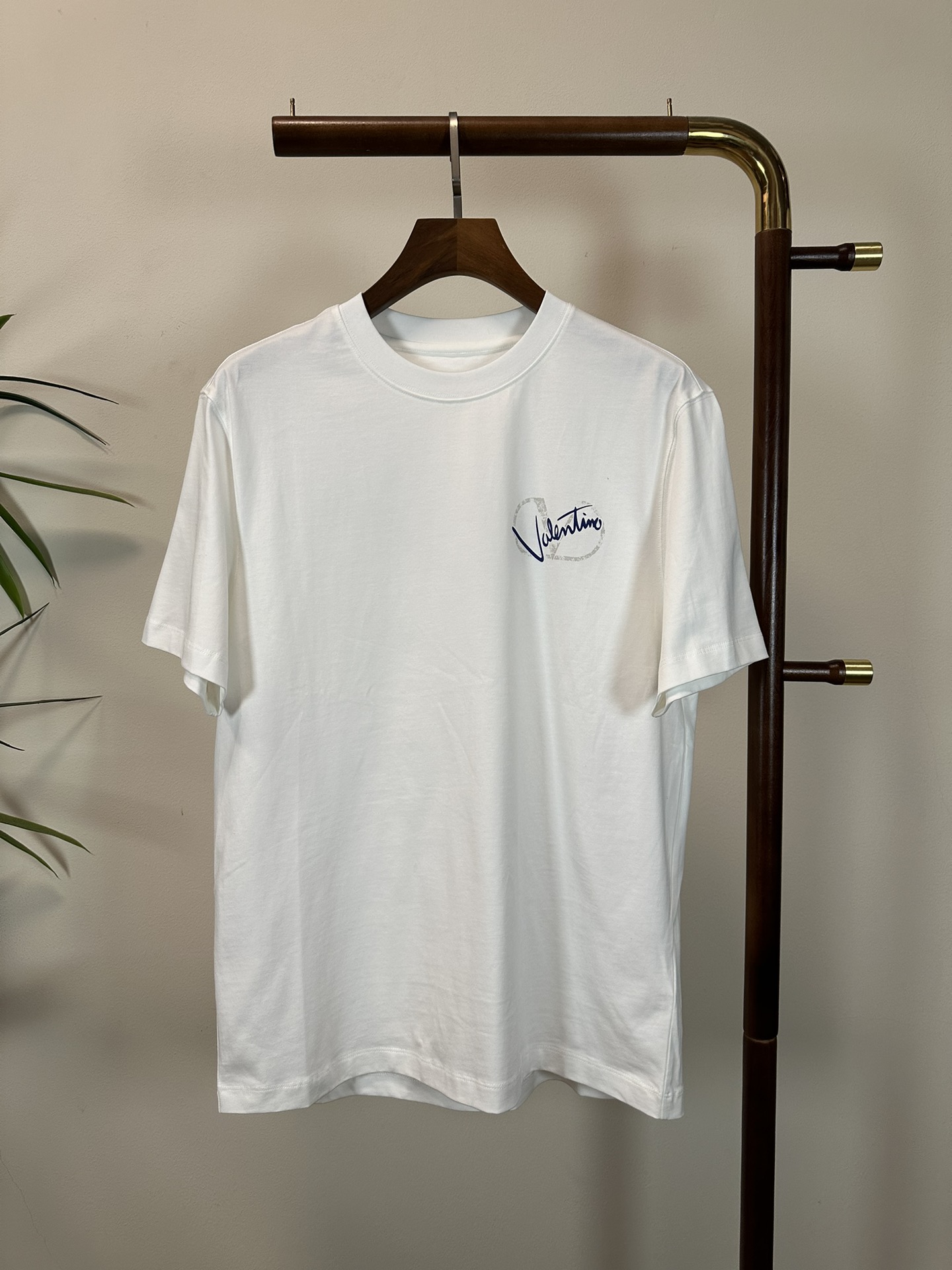 絶対欲しい！2025 ヴァレンティノ 新作 半袖Tシャツ 偽物 3色