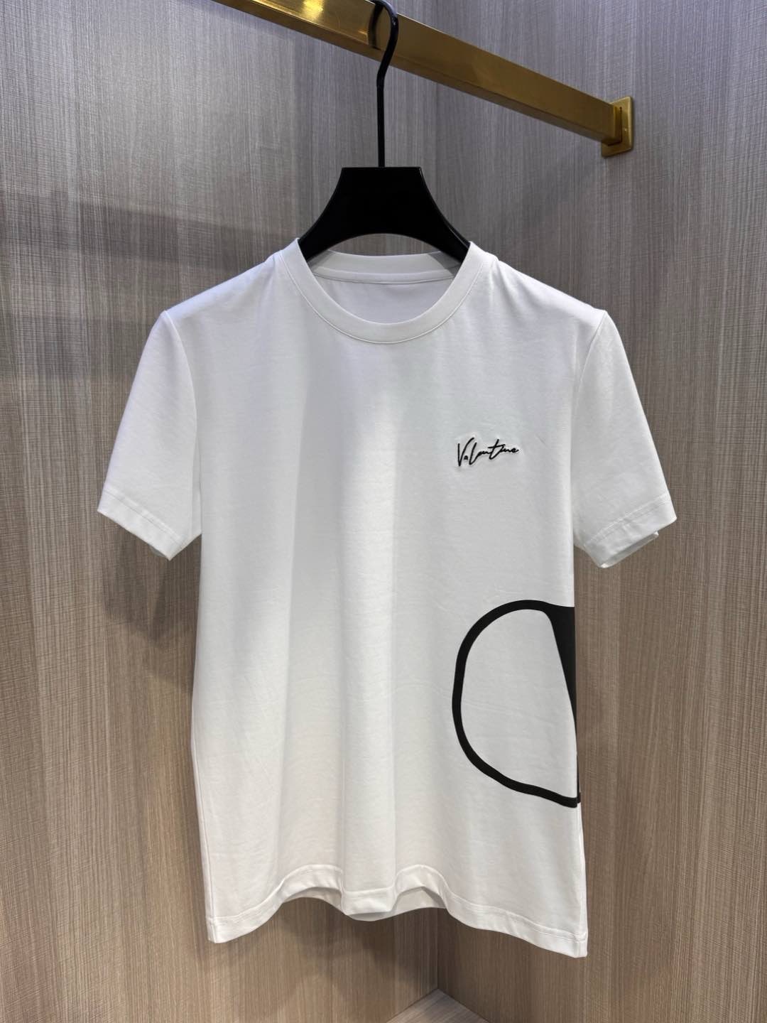 すぐ届く 2025 ヴァレンティノ 新作 半袖Tシャツ コピー 2色