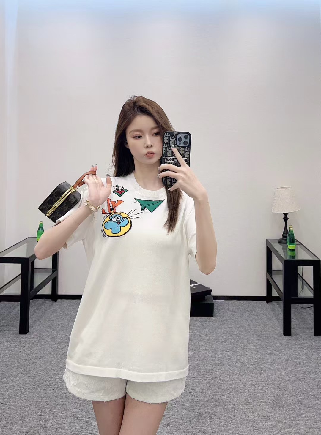 【大特価】2025 ルイヴィトン 新作 半袖Tシャツ スーパーコピー