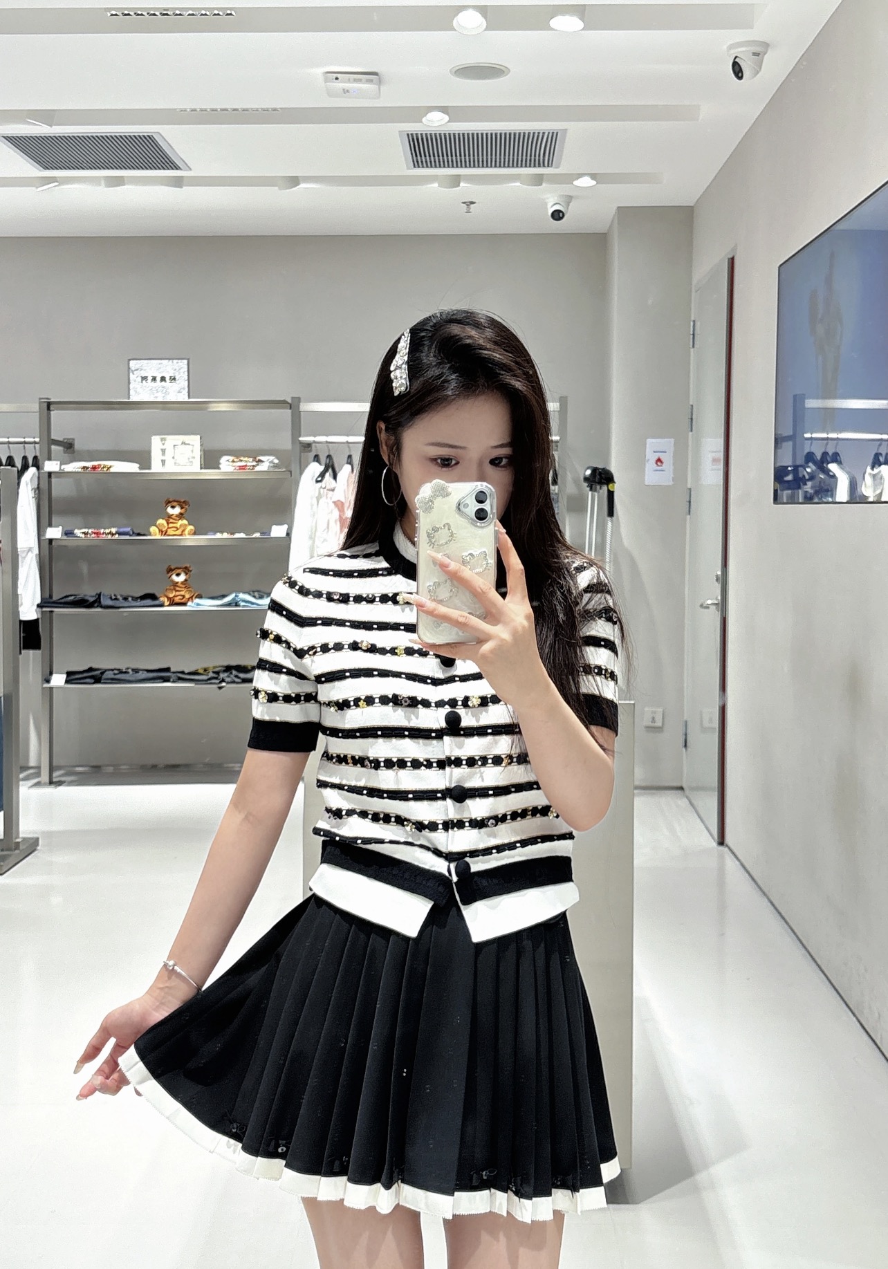 入手困難！2025 シャネル 新作 半袖Tシャツ 偽物