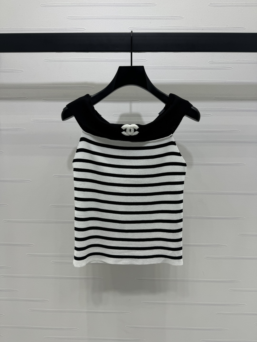 日本未入荷 2025 シャネル 新作 チョッキ着 コピー