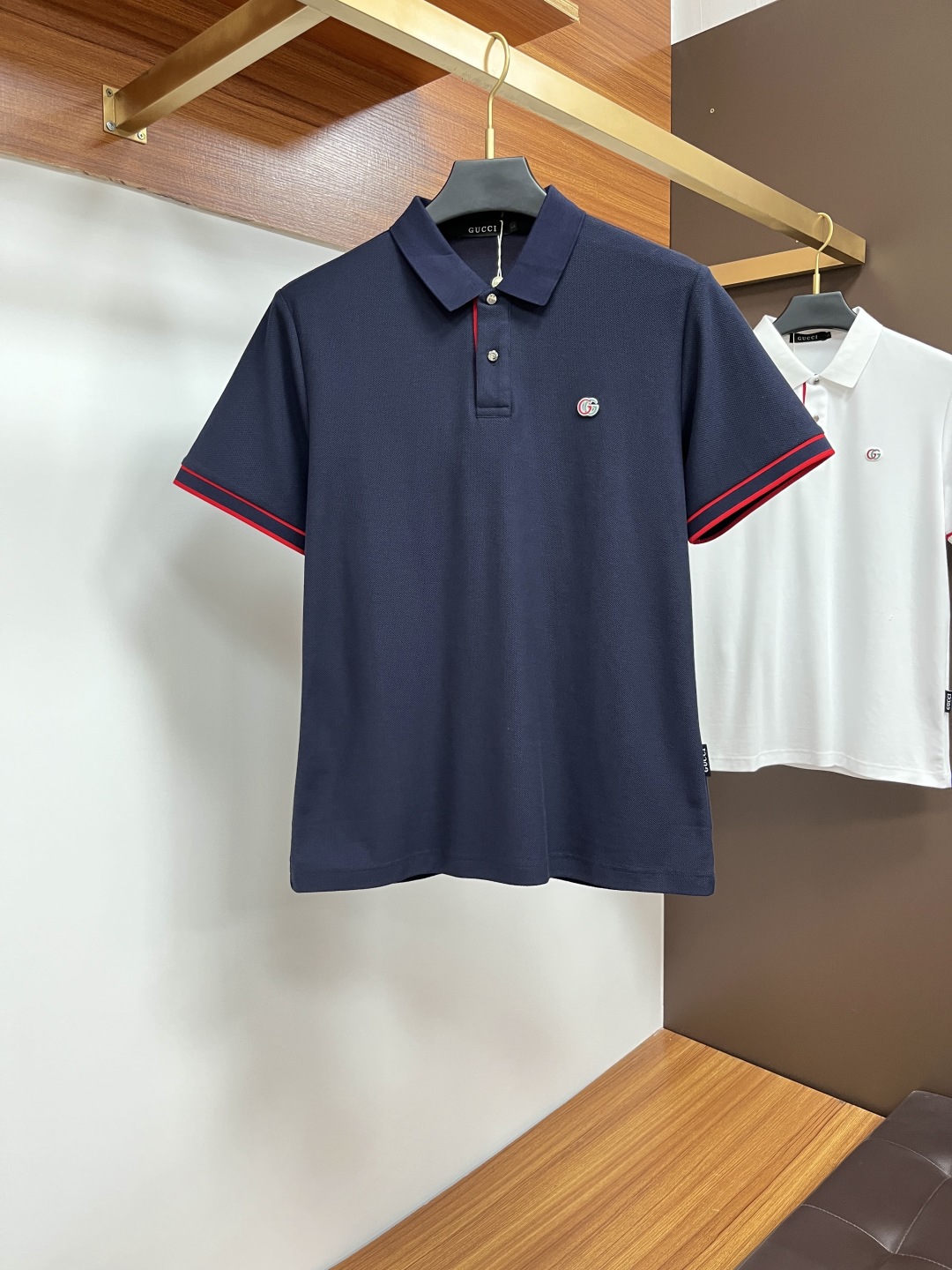 高品質♪♪♪ 2025 グッチ 新作 半袖Tシャツ 偽物 2色