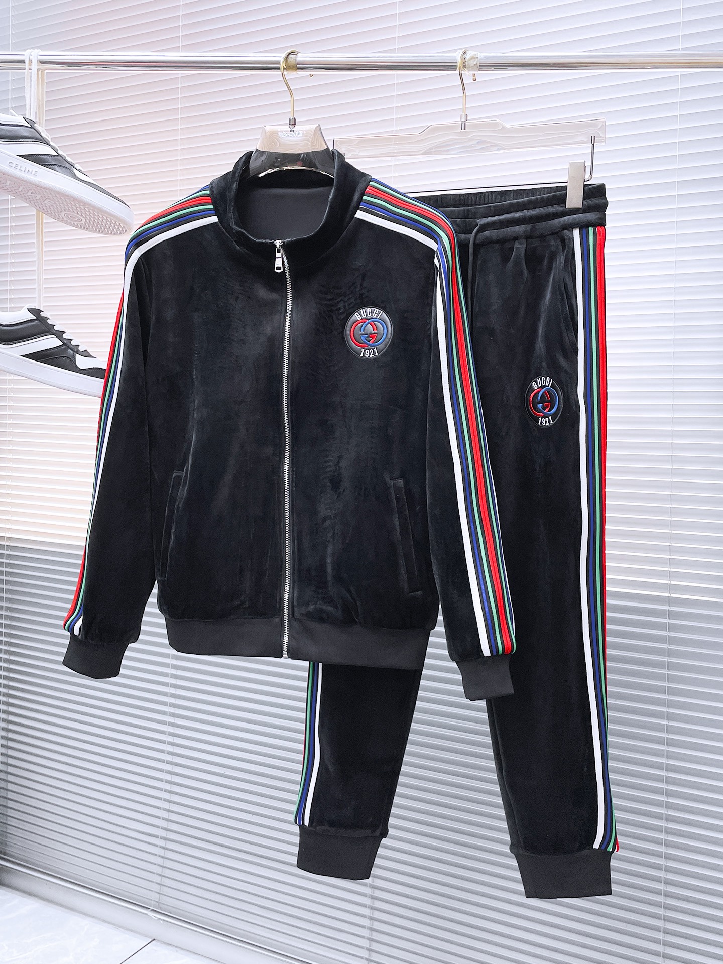 注目アイテム☆ 2025 グッチ 新作 セットアップ コピー