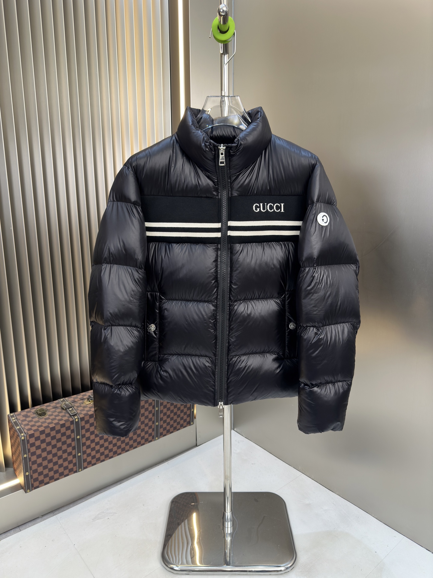 超希少！2025 グッチ 新作 ダウンジャケット コピー