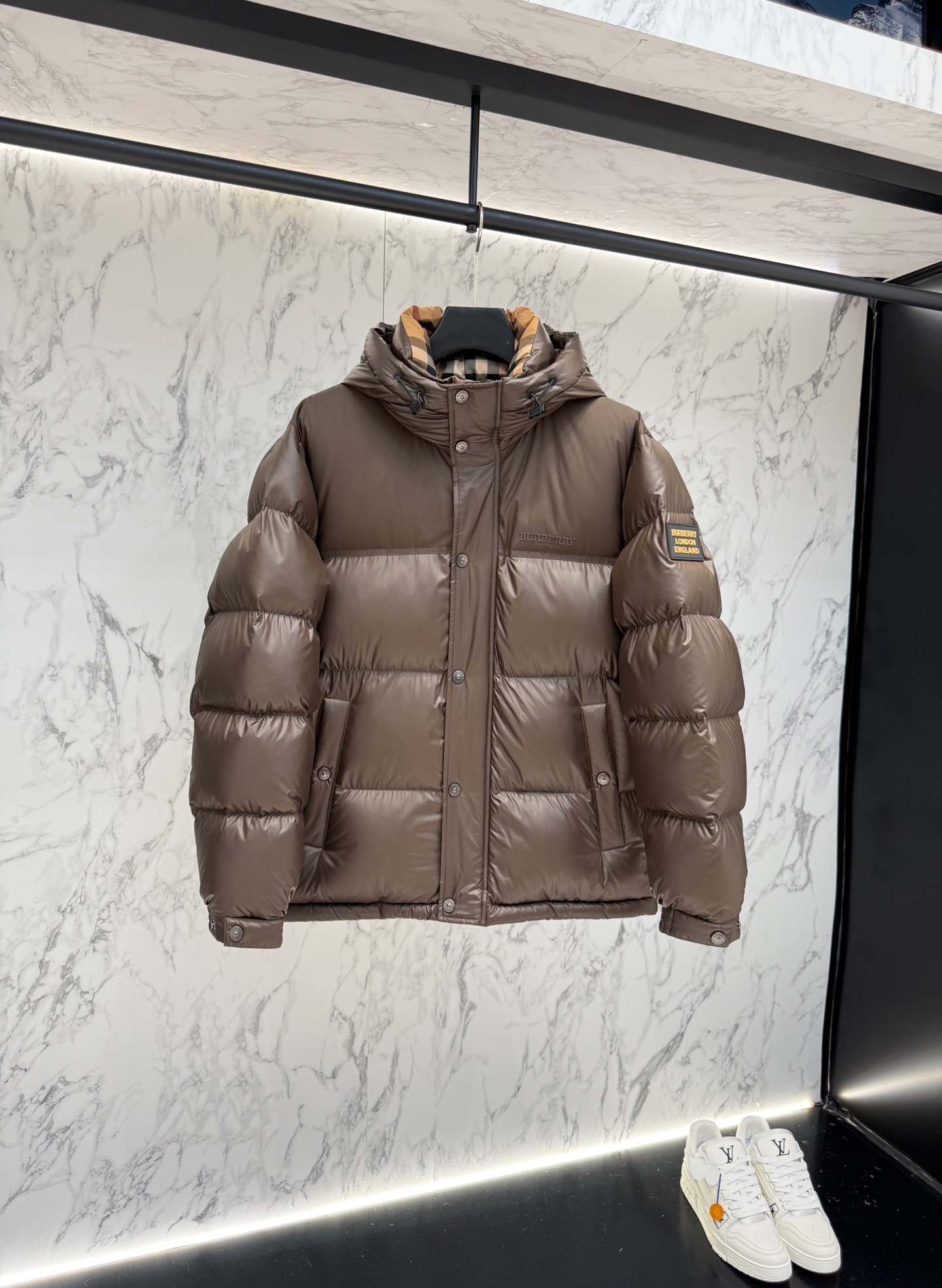 超希少！2025 バーバリー 新作 ダウンジャケット コピー