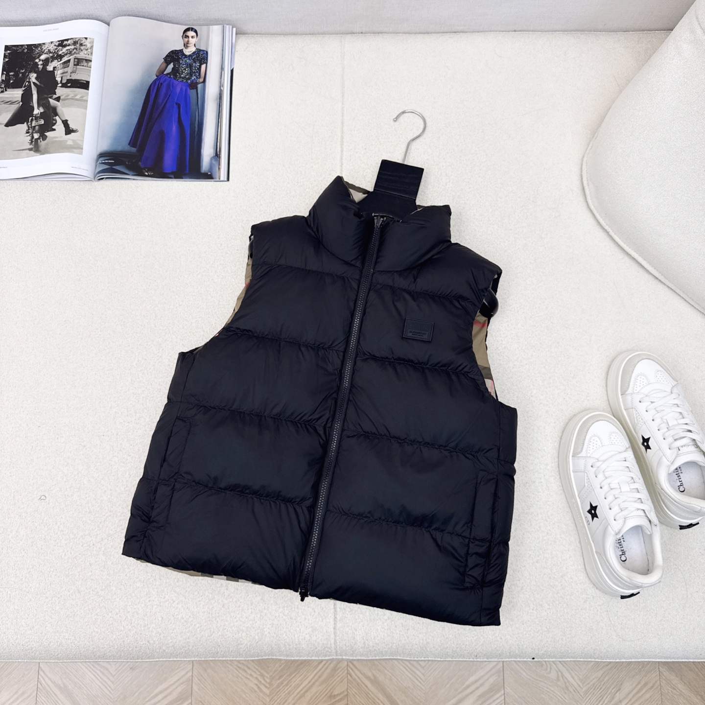 使い勝手良 2025 バーバリー 新作 ダウンベスト コピー