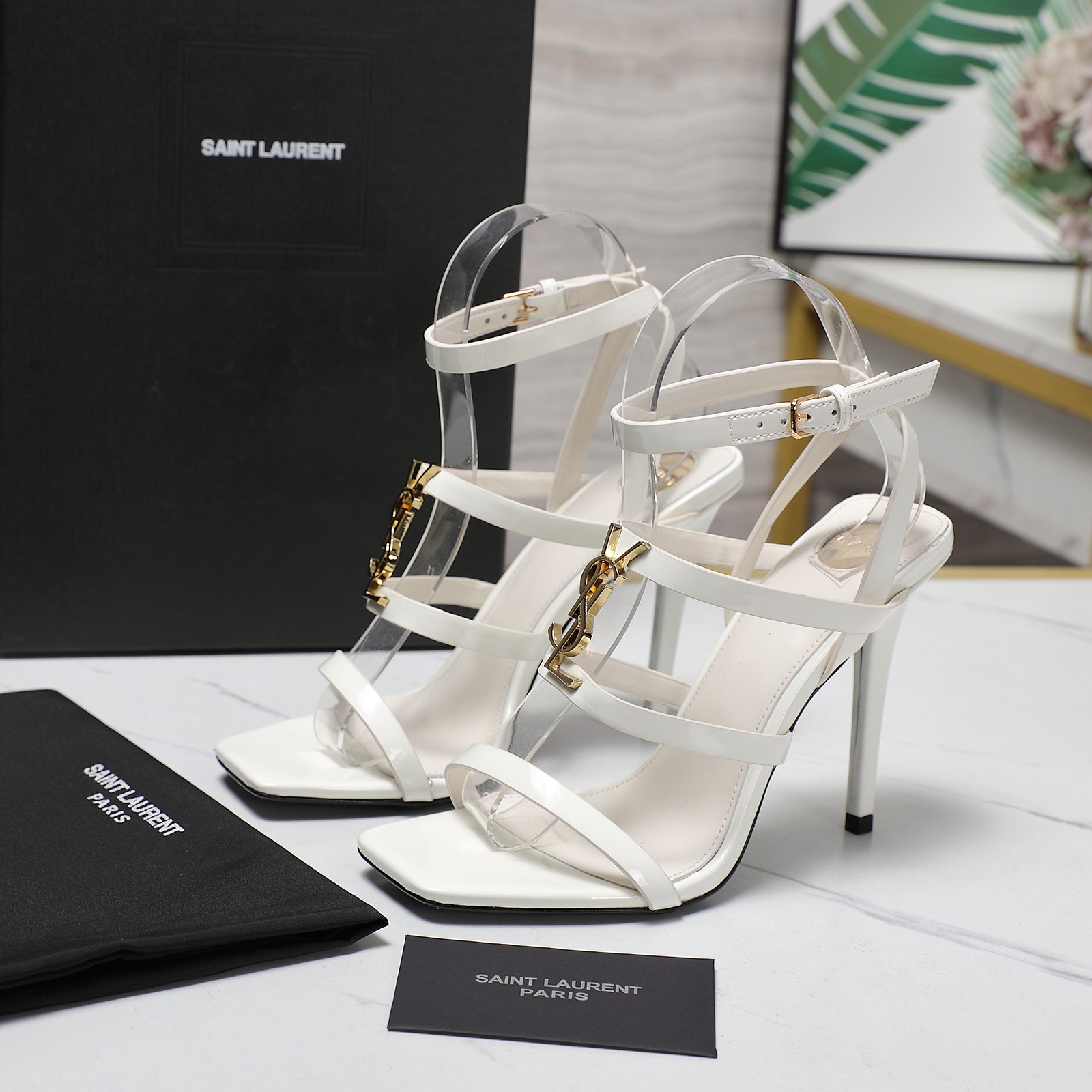 【大特価】2026 サンローラン 新作 ハイヒール コピー