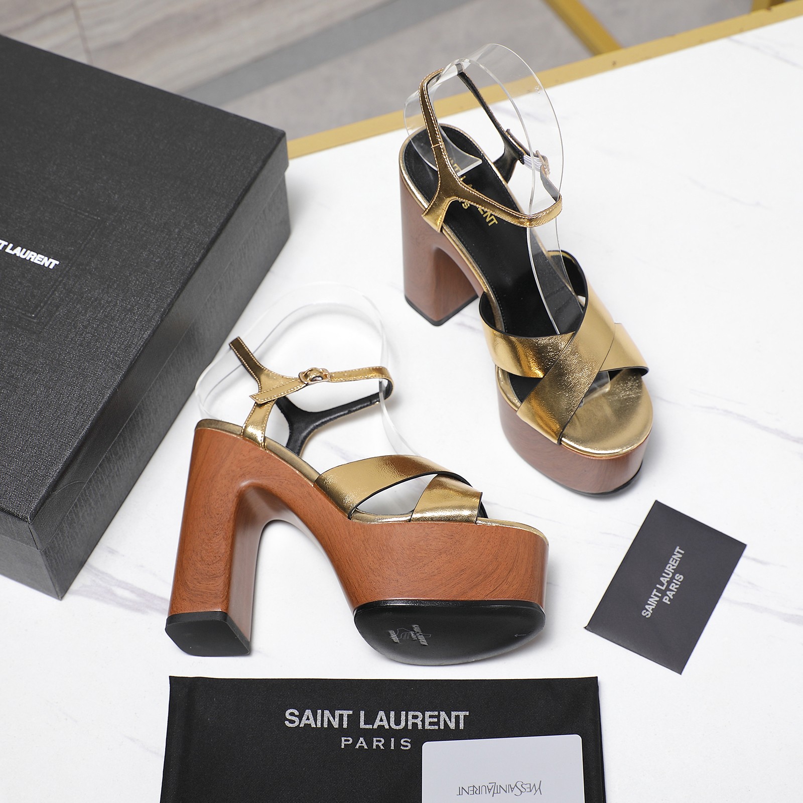 完売必至 ★ 2026 サンローラン 新作 ハイヒール コピー