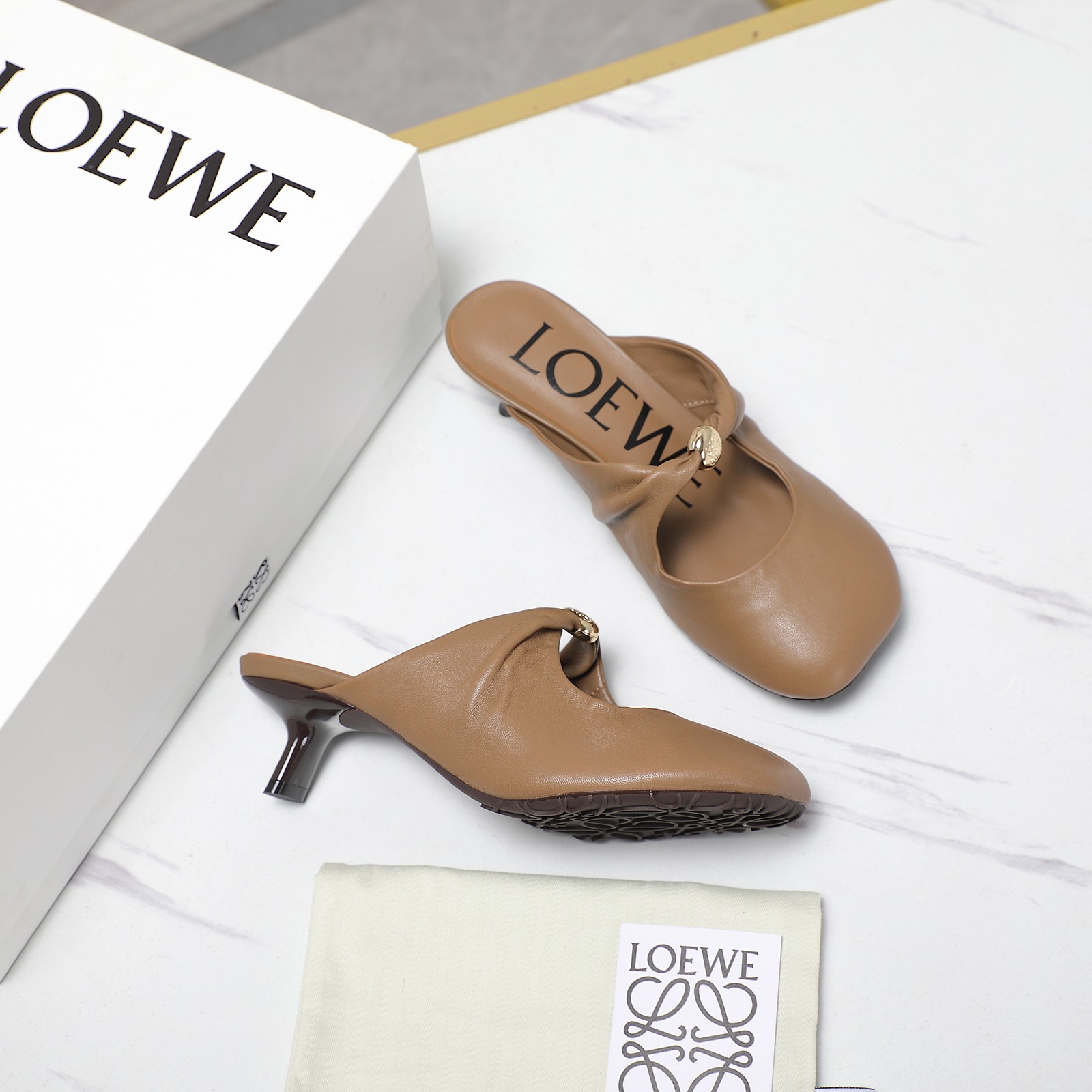 ☆超人気☆ 2026 ロエベ 新作 ハイヒール スーパーコピー