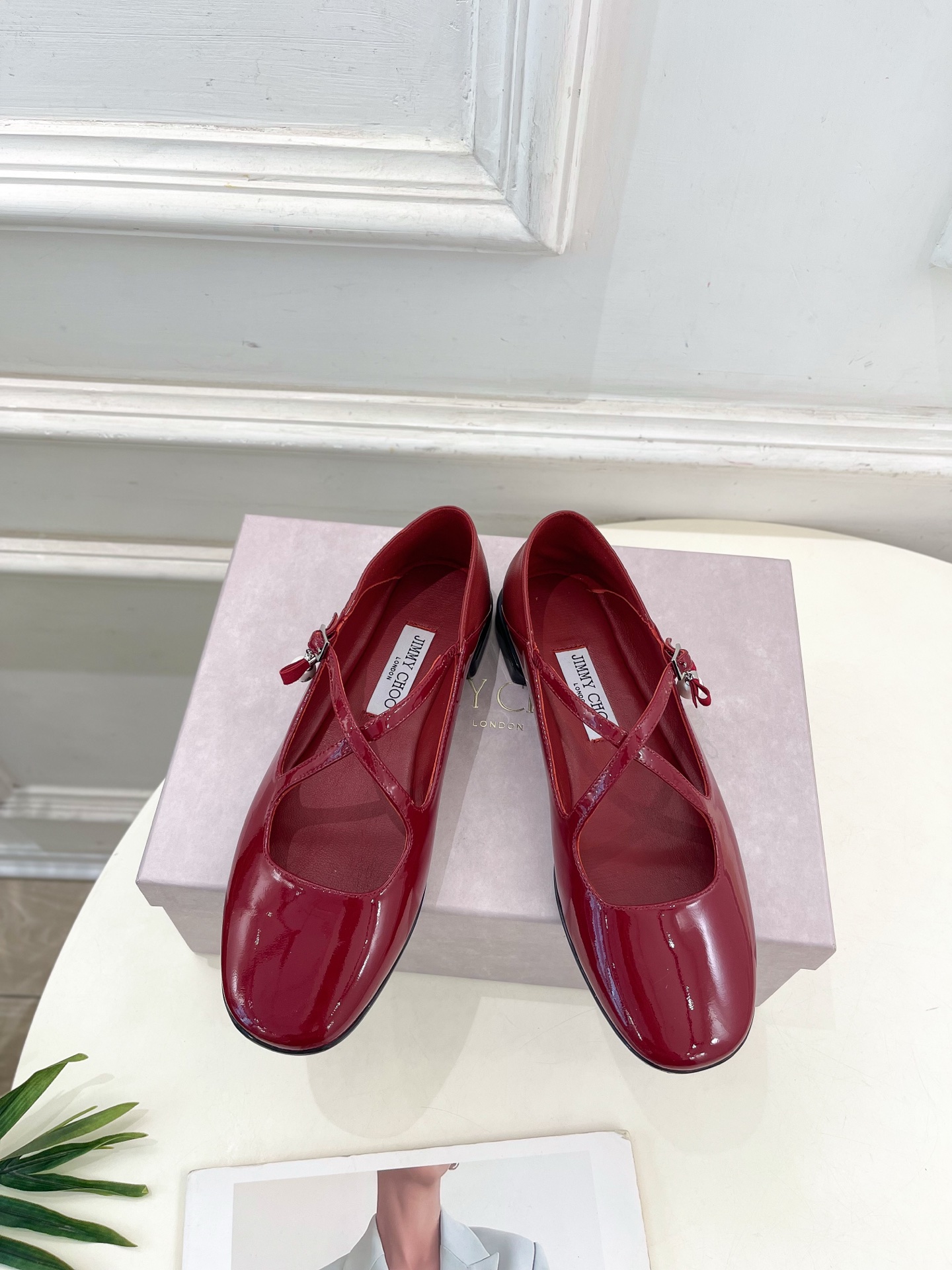 注目度抜群！2026 ジミーチュウ 新作 パンプス コピー