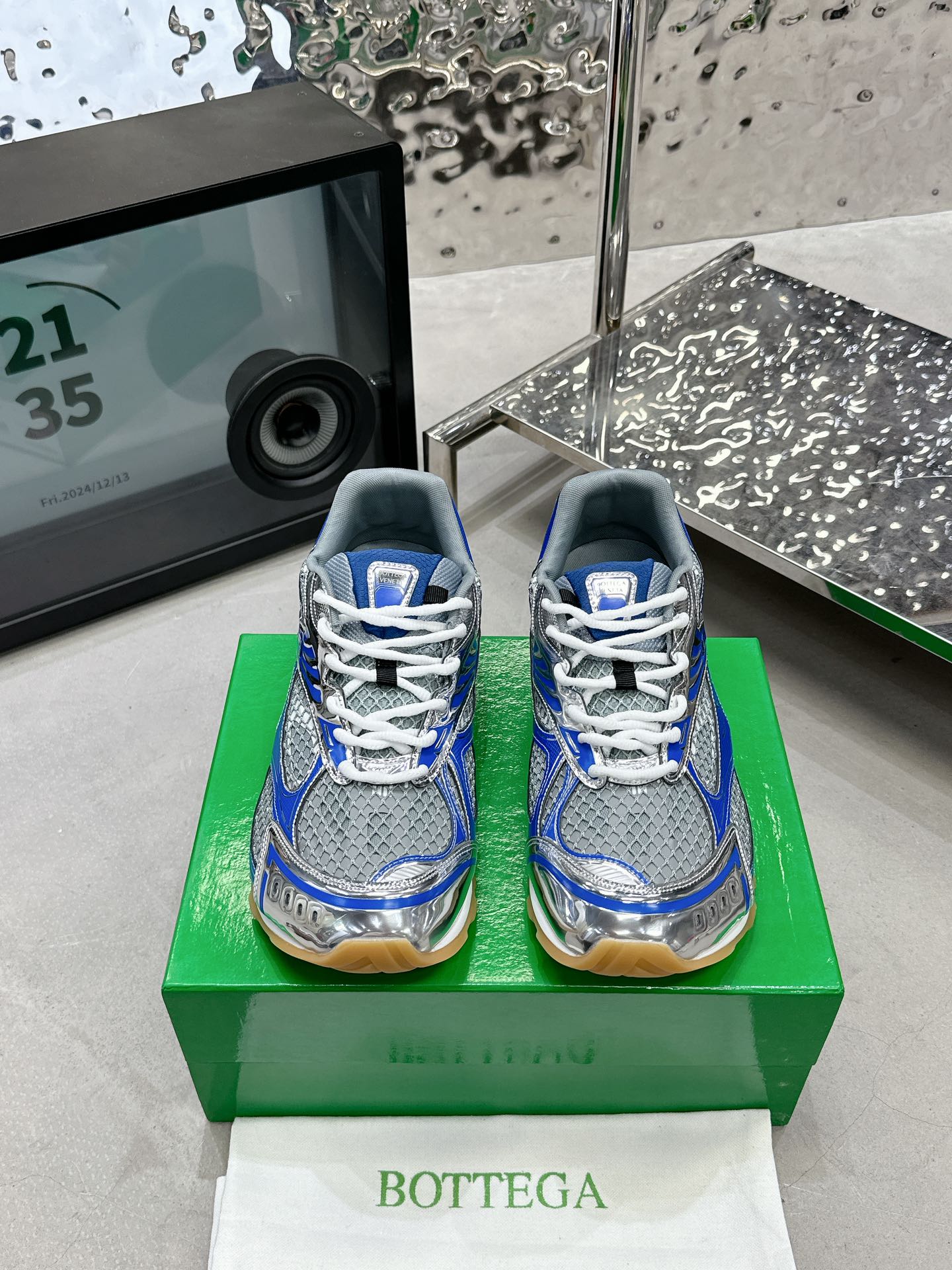 お洒落 2026 ボッテガヴェネタ 新作 スニーカー スーパーコピー