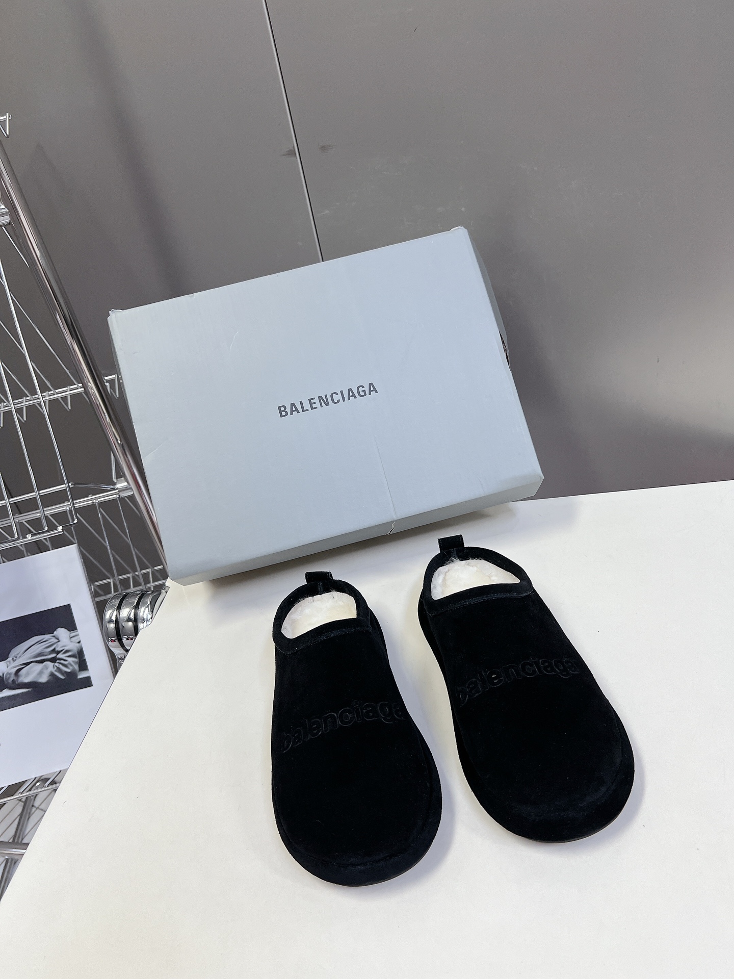 絶対欲しい！2026 バレンシアガ 新作 サンダル-スリッパ 偽物