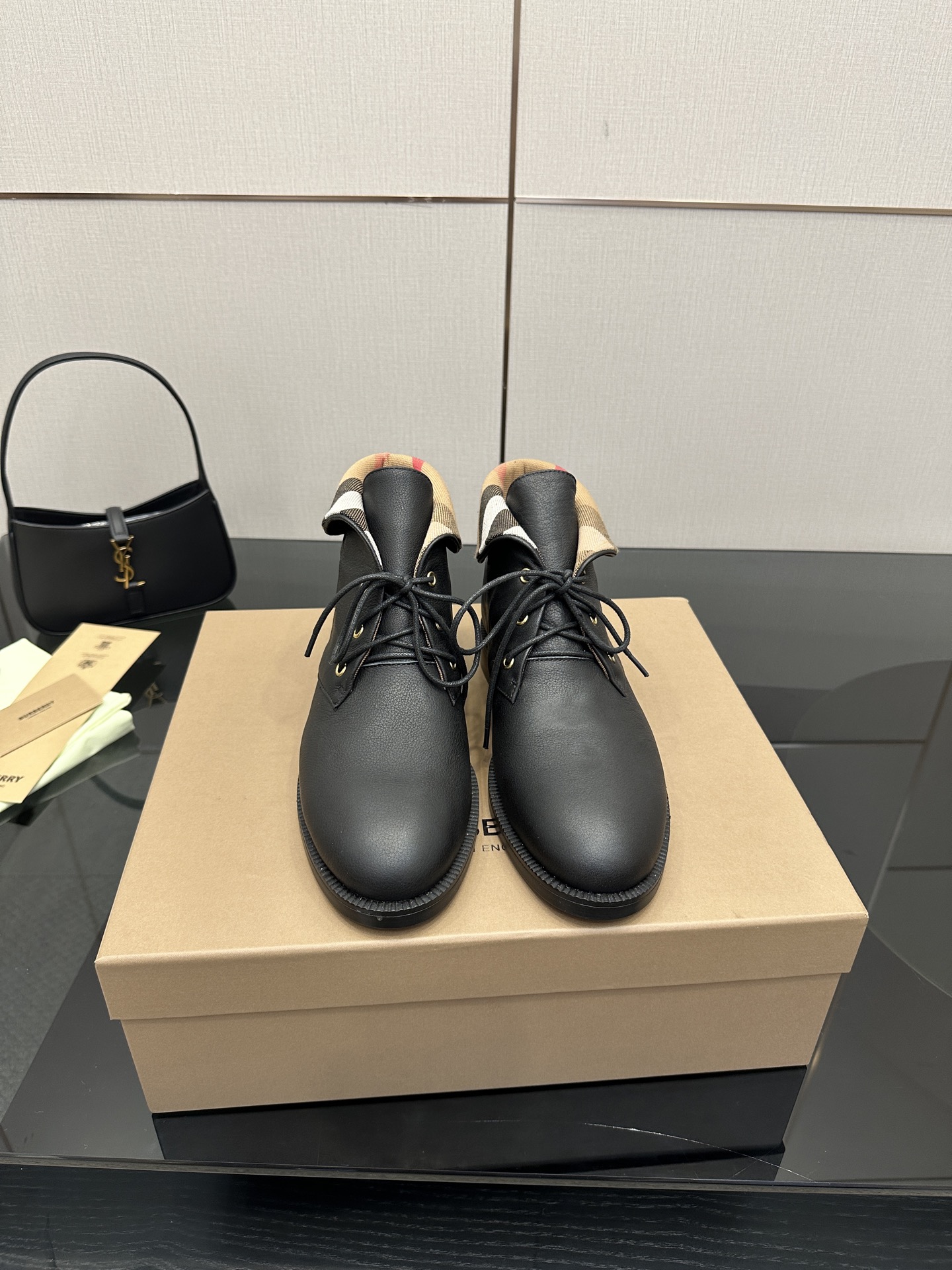 完売前に！2026 バーバリー 新作 ブーツ スーパーコピー