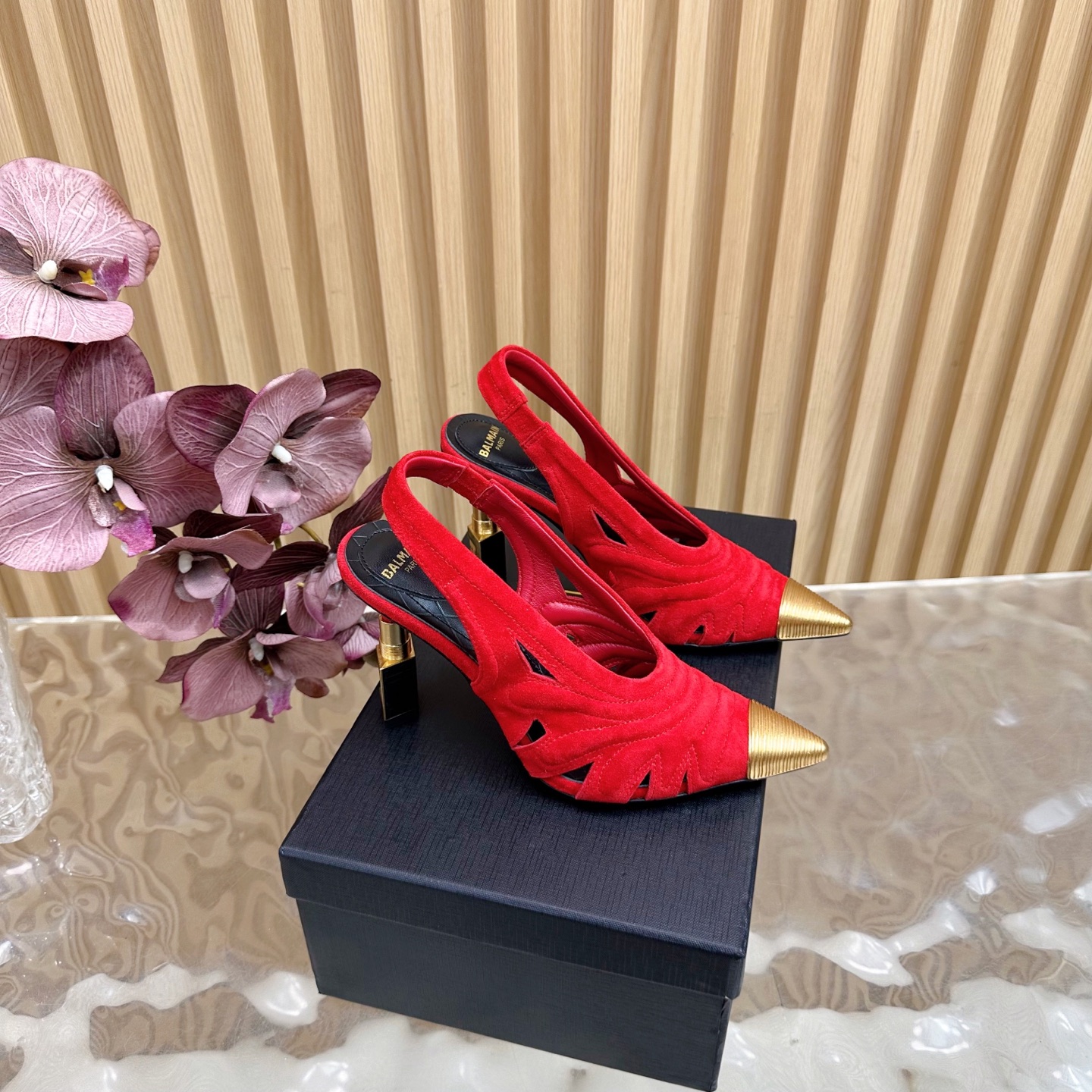 注目度抜群！2026 バルマン 新作 ハイヒール スーパーコピー