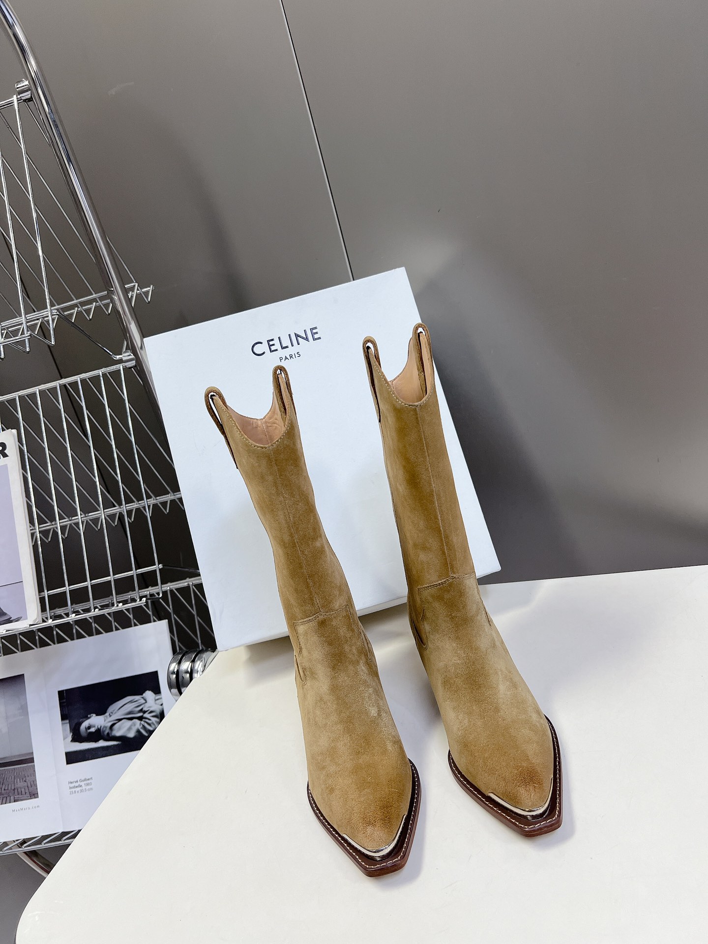 絶対欲しい！2026 セリーヌ 新作 ブーツ 偽物