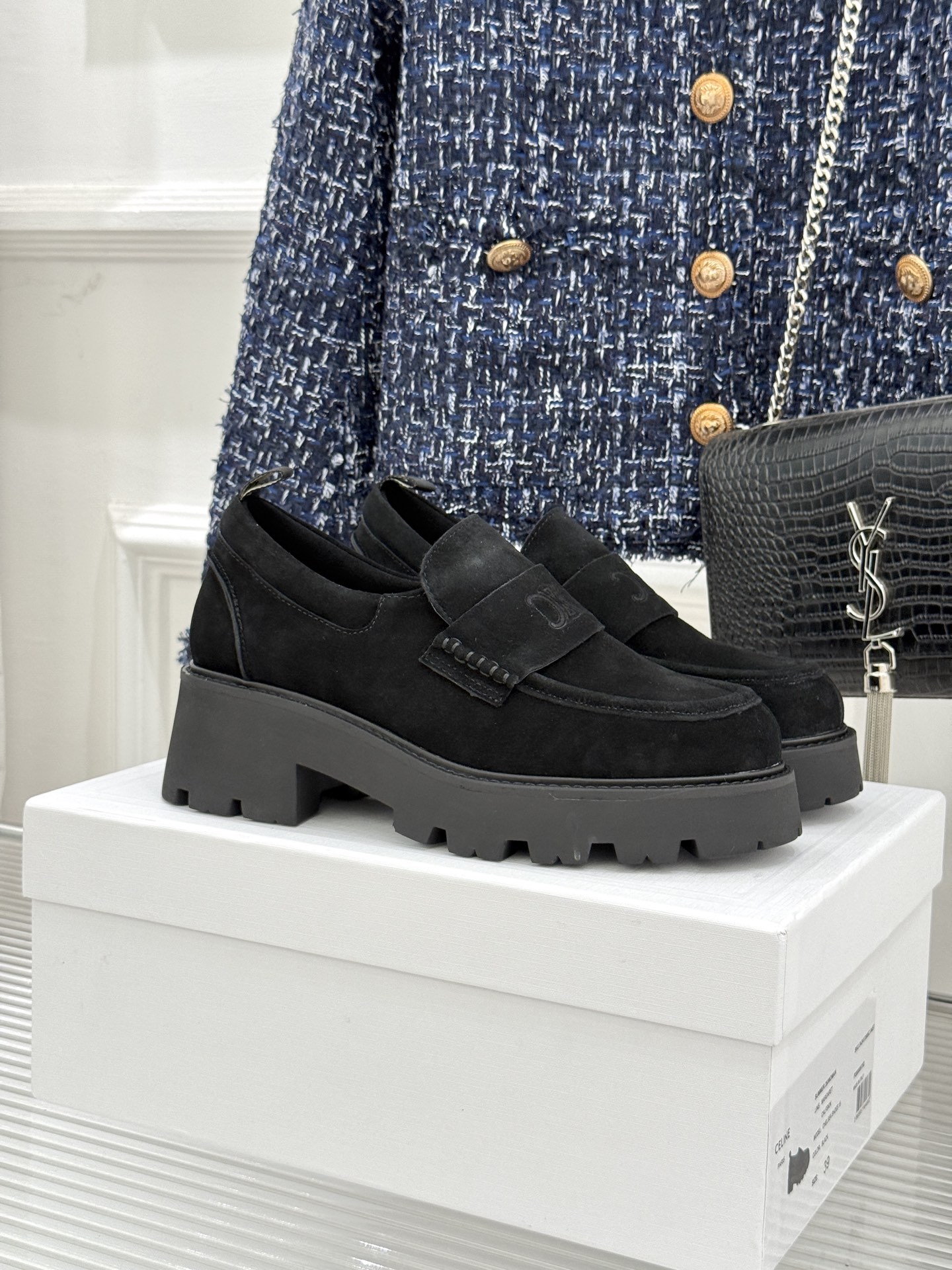 人気爆発☆ 2026 セリーヌ 新作 パンプス コピー