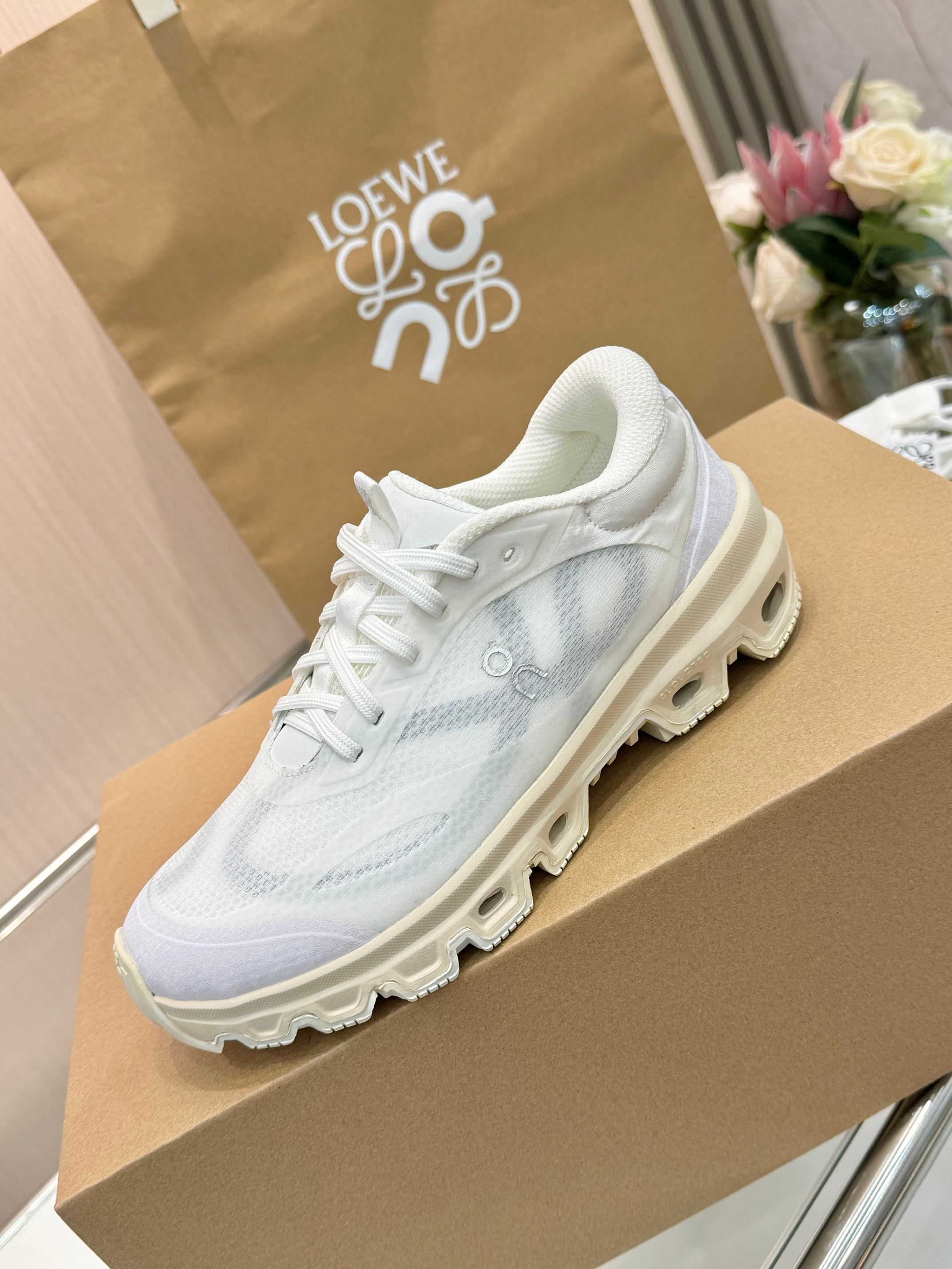 人気No1 2026 ロエベ 新作 スニーカー コピー