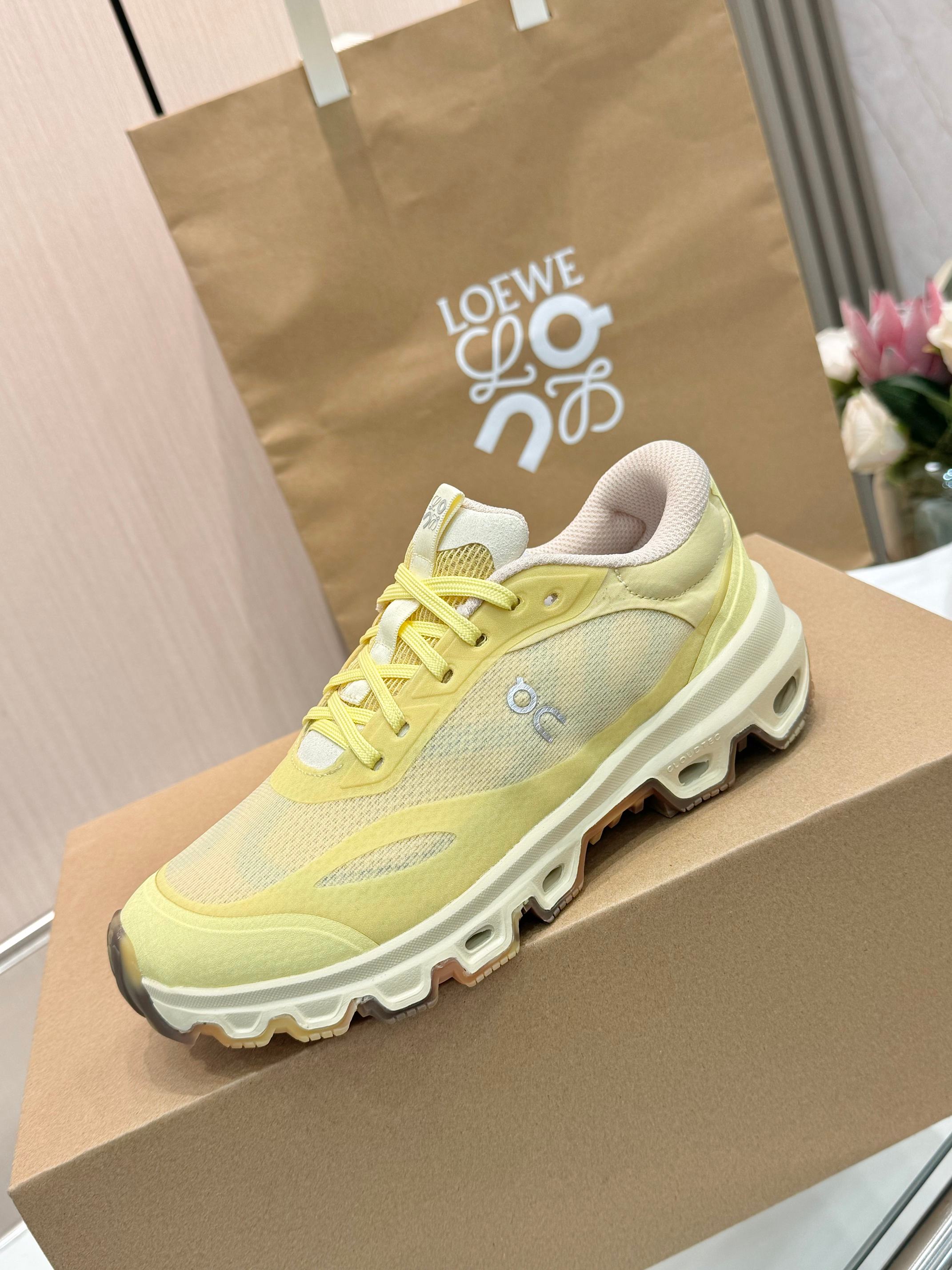 世界中で大人気♪ 2026 ロエベ 新作 スニーカー スーパーコピー