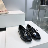 【大特価】2026 セリーヌ 新作 パンプス 偽物