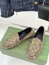 使い勝手良し 2026 グッチ 新作 パンプス 偽物