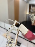 使い勝手良し 2026 ヴァレンティノ 新作 ハイヒール スーパーコピー