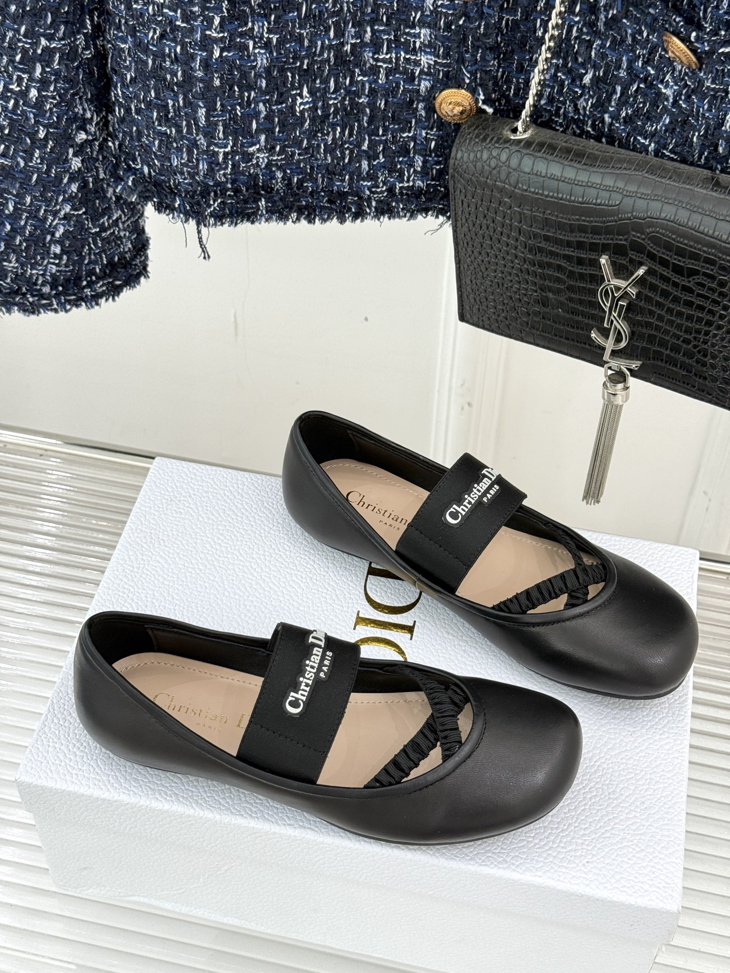 肌触り最高な  2026 ディオール 新作 パンプス コピー