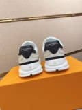 送料込 2026 ルイヴィトン 新作 スニーカー コピー