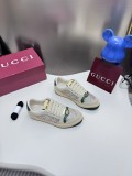 目を惹くカラー 2026 グッチ 新作 男女兼用 スニーカー スーパーコピー
