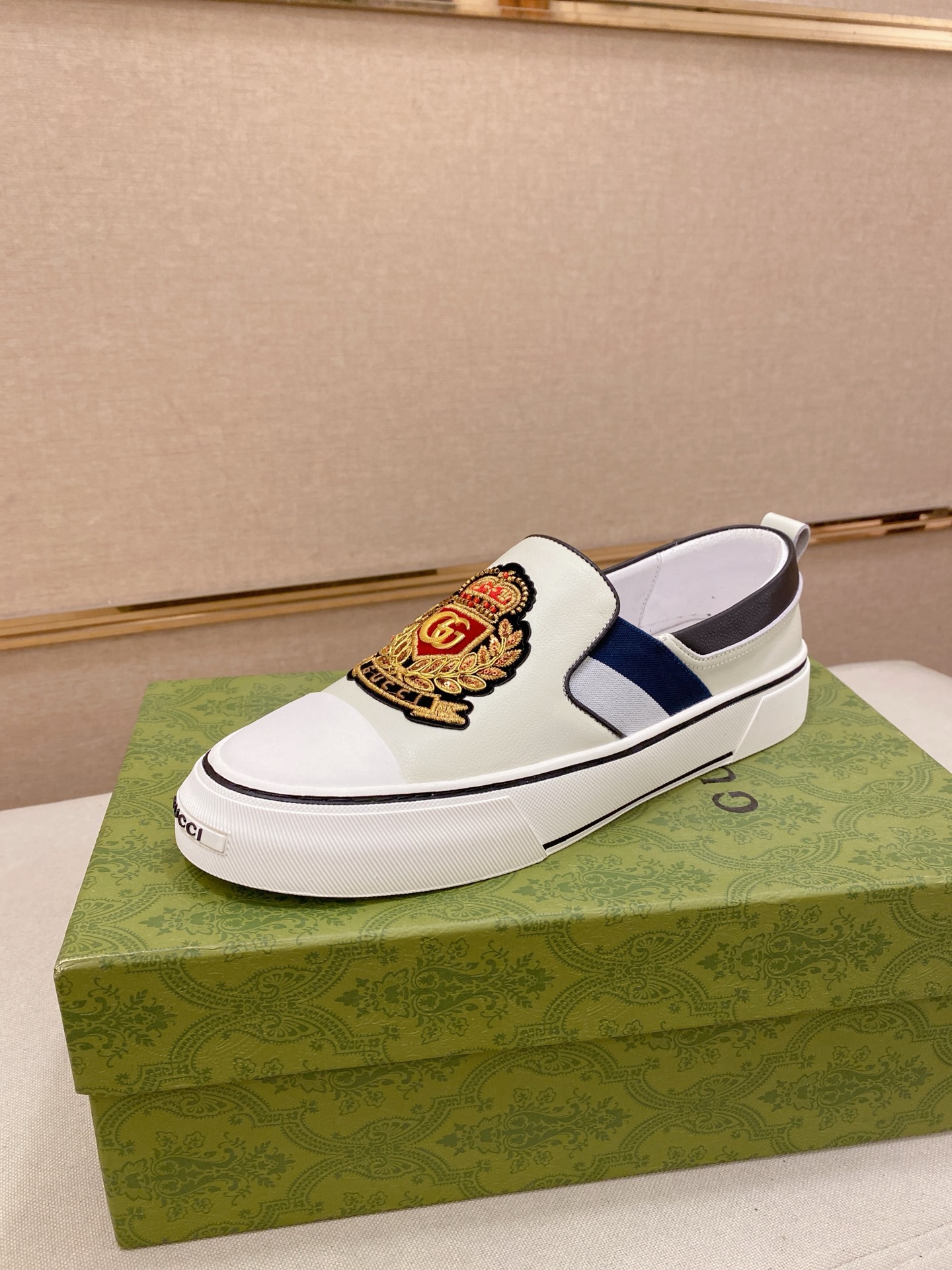 完売必至 ★ 2026 グッチ 新作 パンプス スーパーコピー