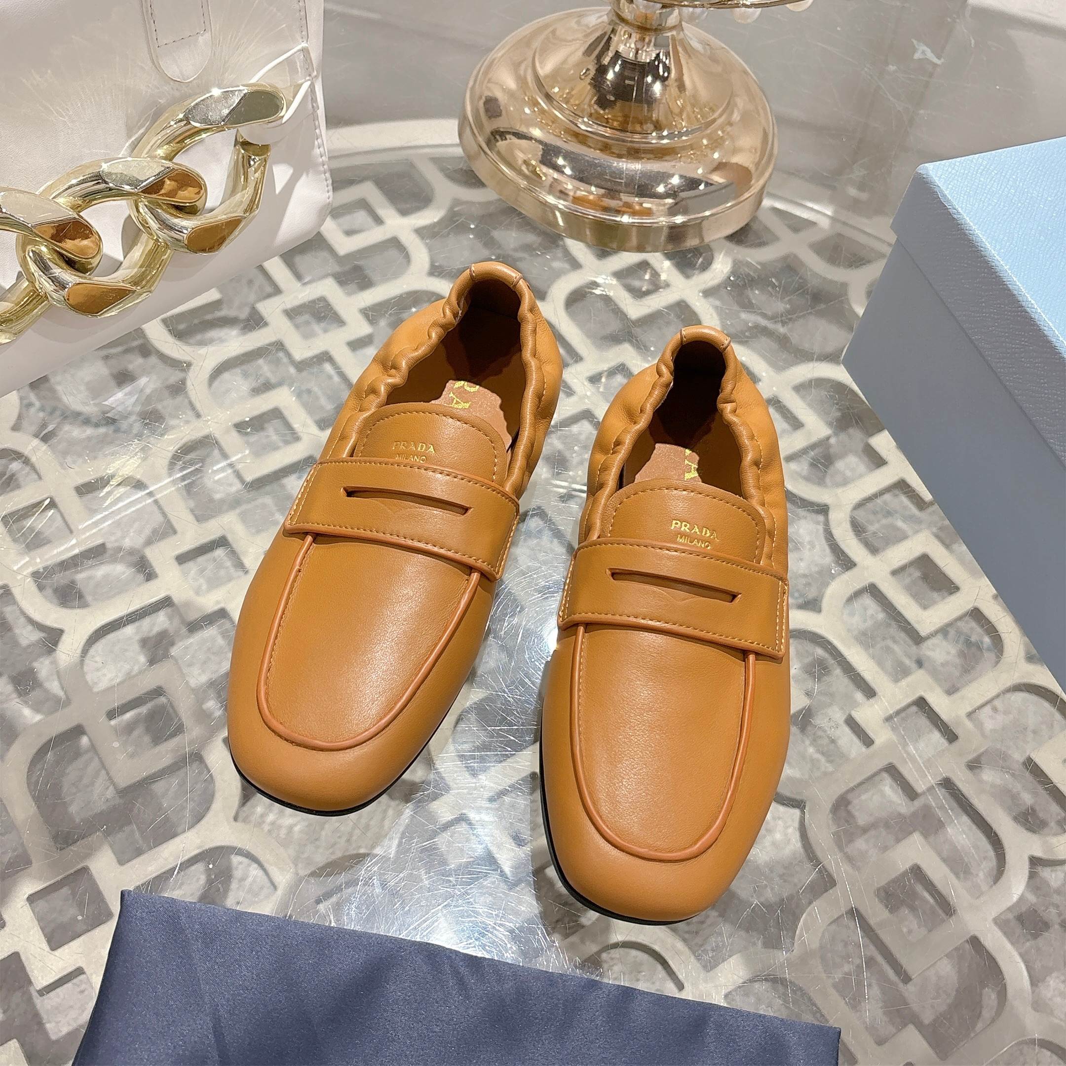 おすすめ 2026 プラダ 新作 男女兼用 パンプス 偽物