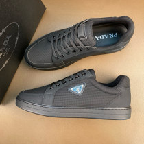 【限定カラー】2026 プラダ 新作 スニーカー 偽物