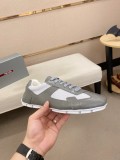 【使い勝手抜群】2026 プラダ 新作 スニーカー 偽物