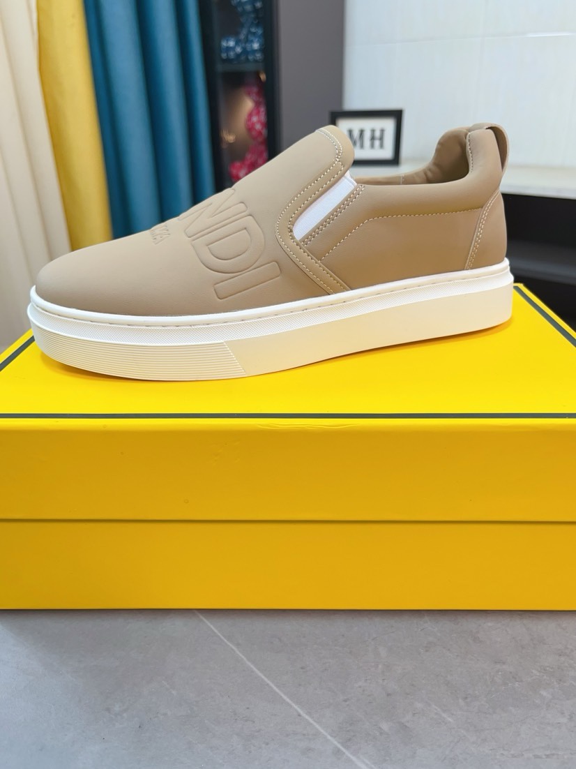 使い勝手良 2026 フェンディ 新作 パンプス 偽物