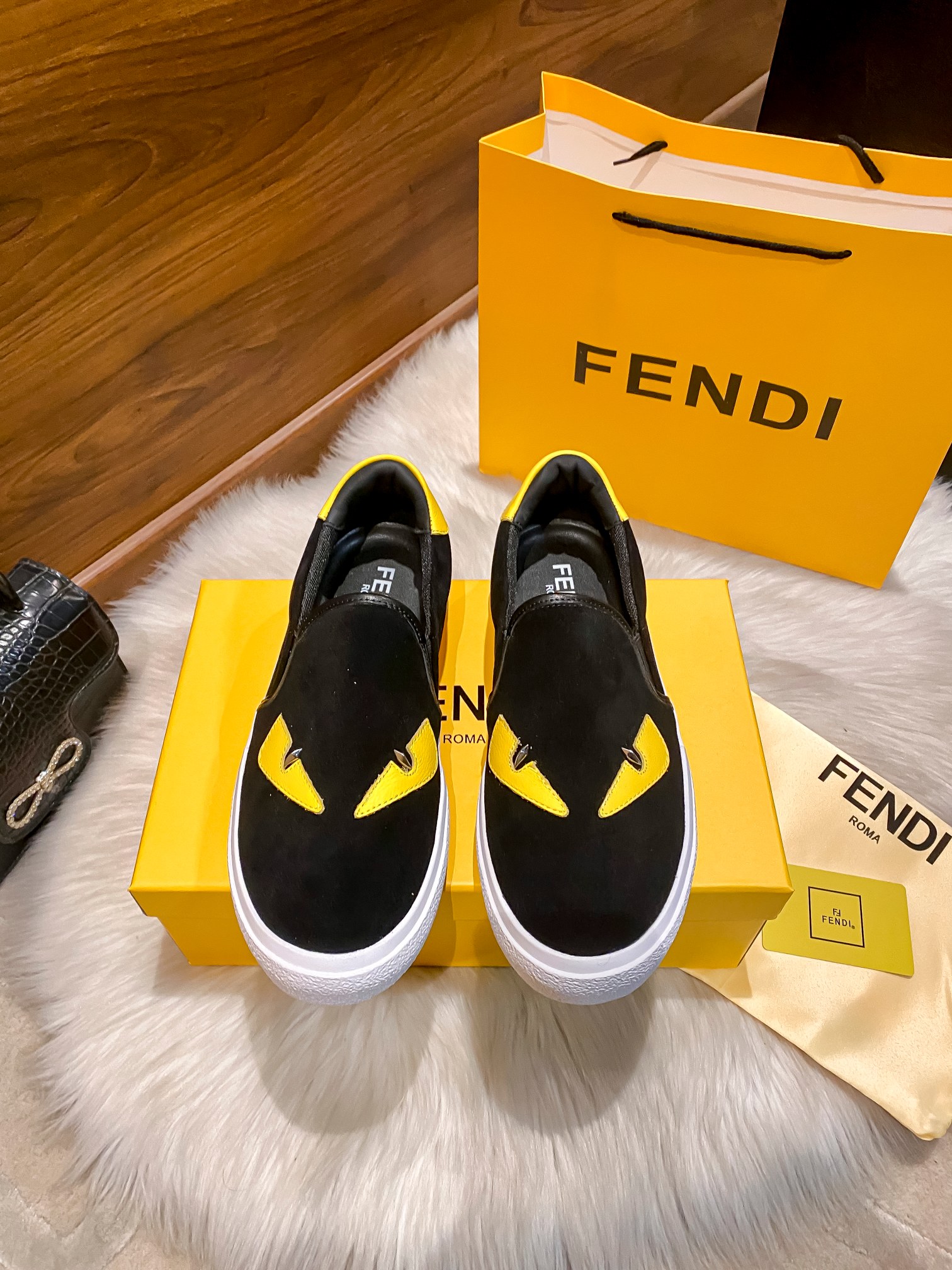 累積売上総額第１位！2026 フェンディ 新作 パンプス コピー