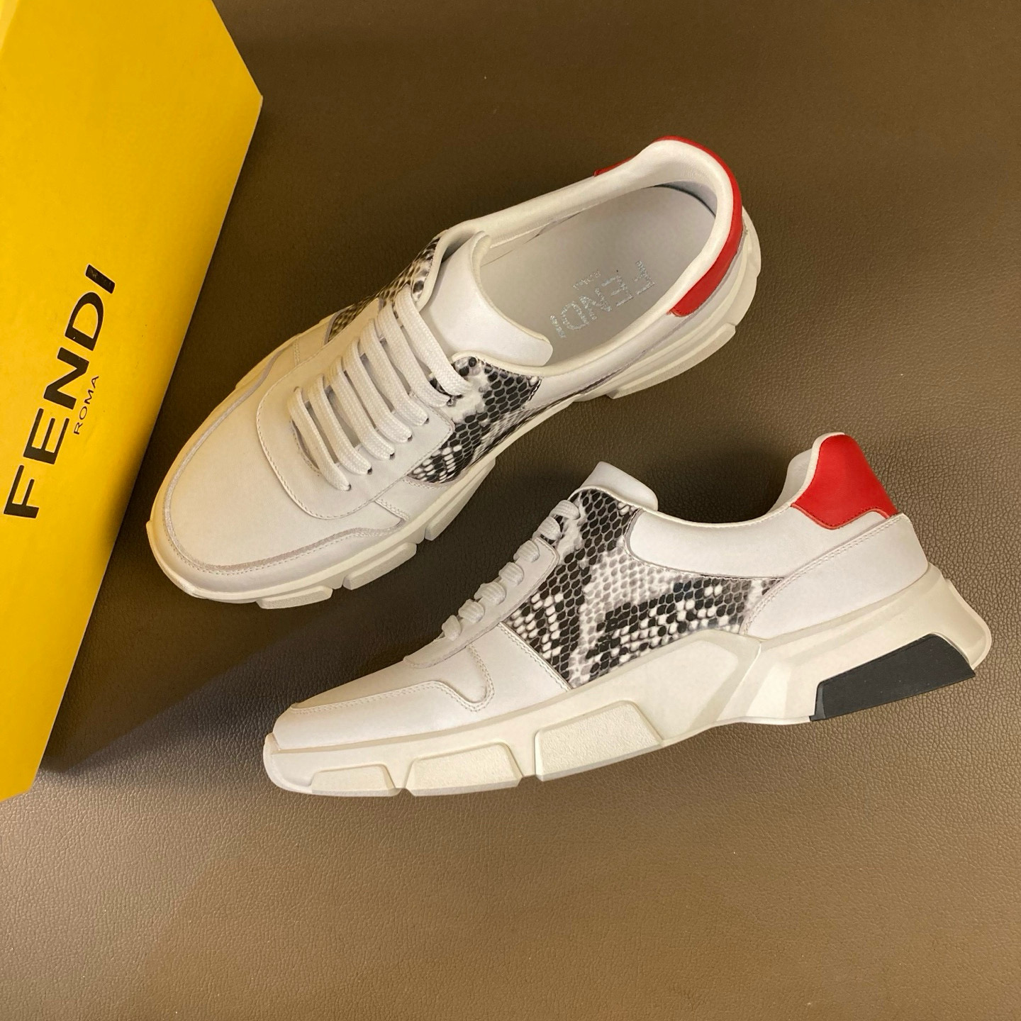 売上総額１位！2026 フェンディ 新作 スニーカー スーパーコピー