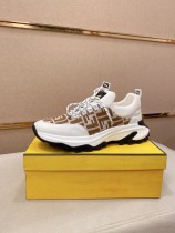 使い勝手良 2026 フェンディ 新作 スーカー コピー