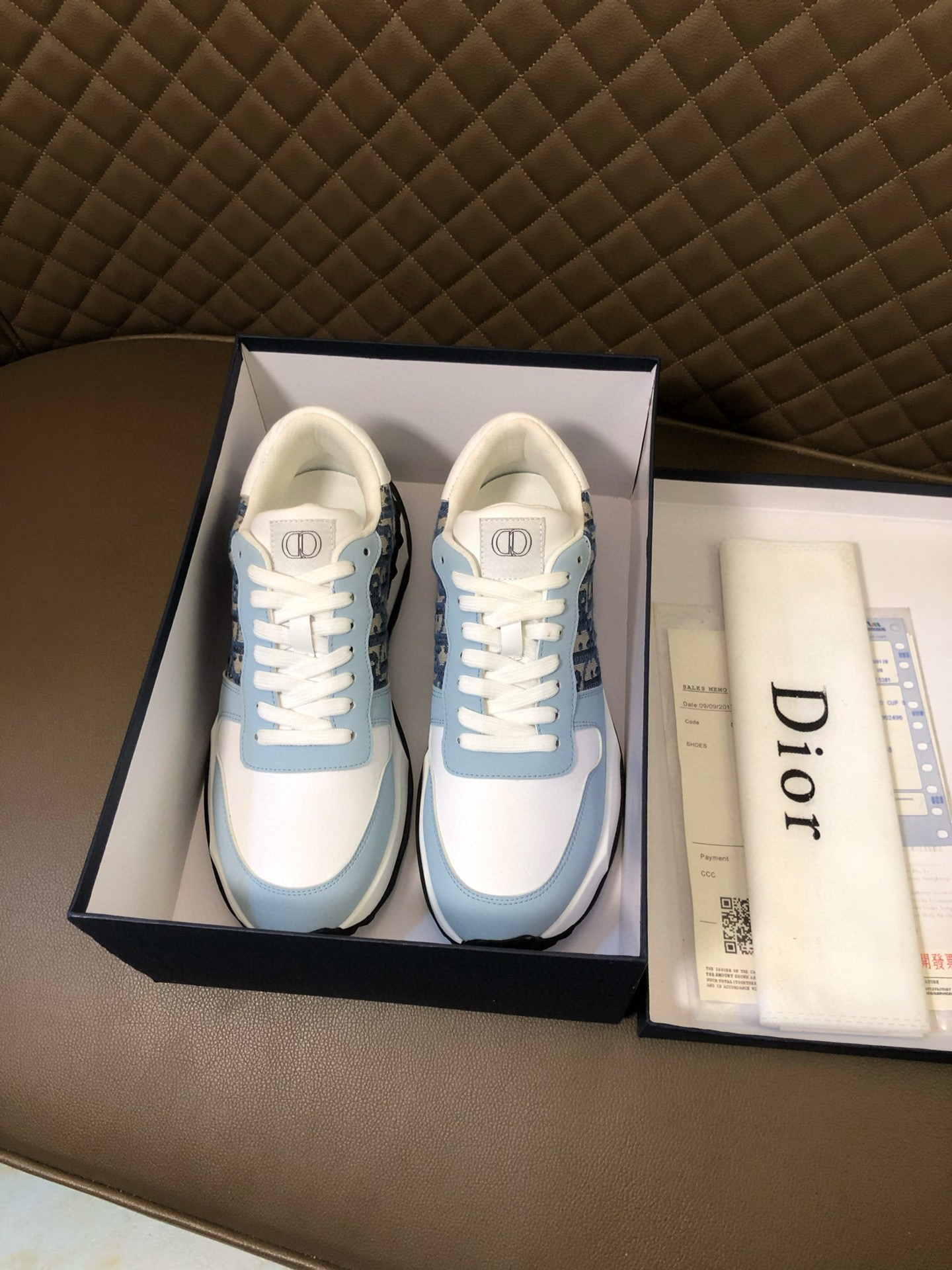 注目度抜群！2026 ディオール 新作 スニーカー スーパーコピー
