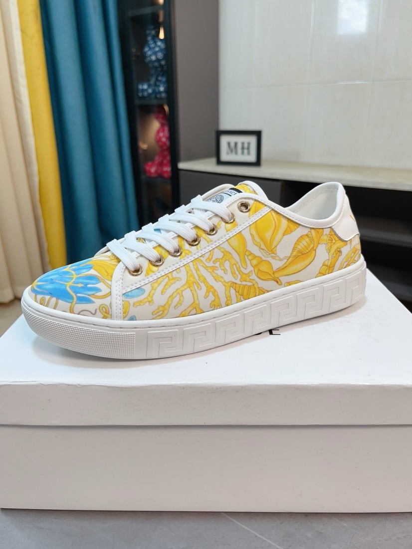 【限定カラー】2026 ヴェルサーチェ 新作 スニーカー コピー