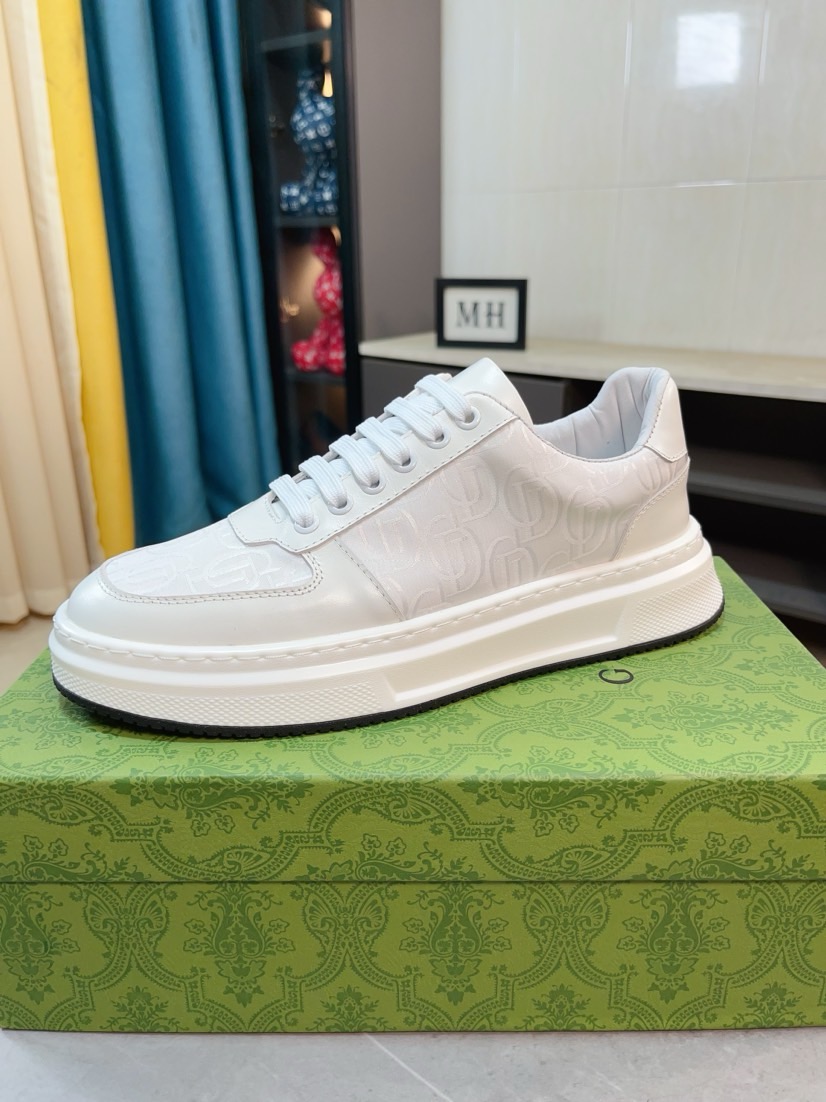 即発送！2026 グッチ 新作 スニーカー スーパーコピー